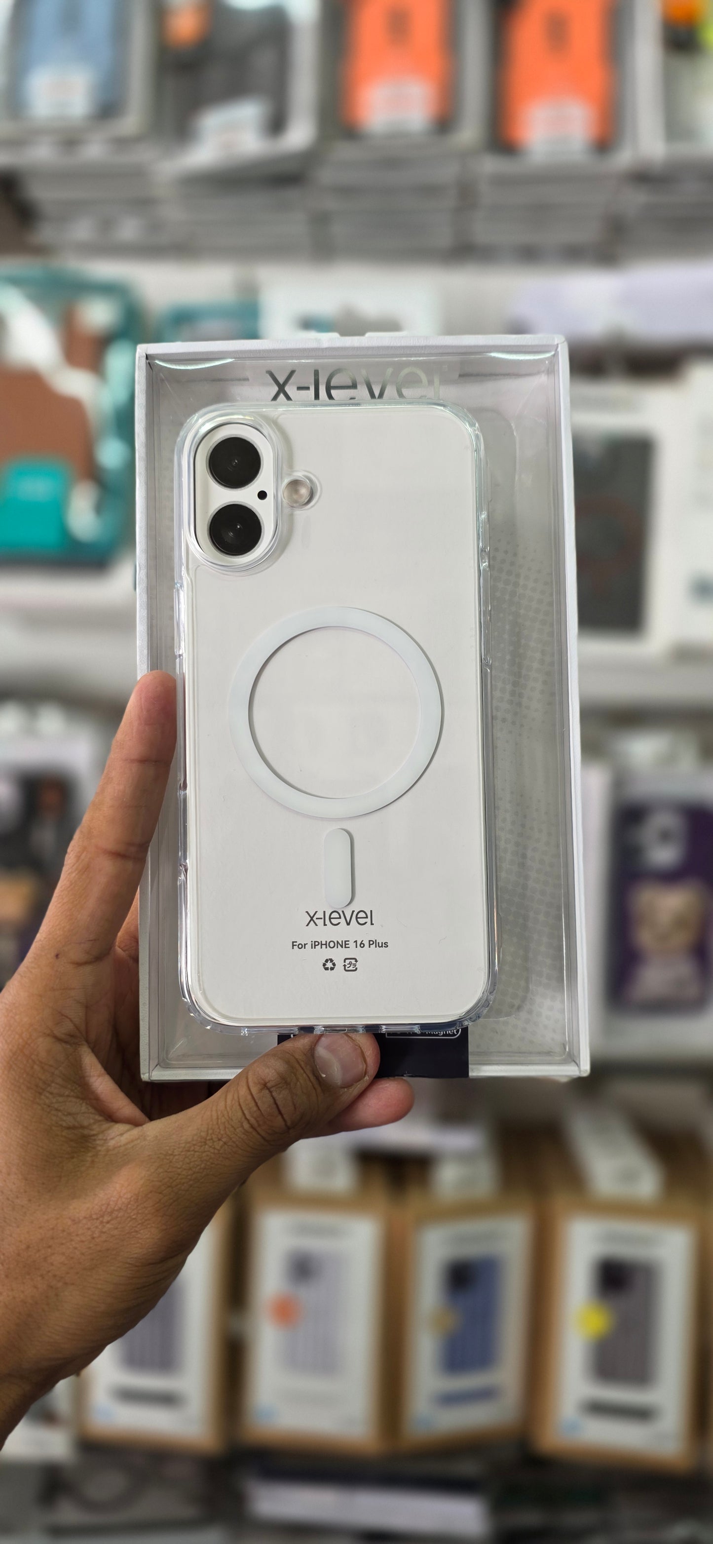 X-LEVEL Magnet Transparent Case - iPhone 16 Pro Max