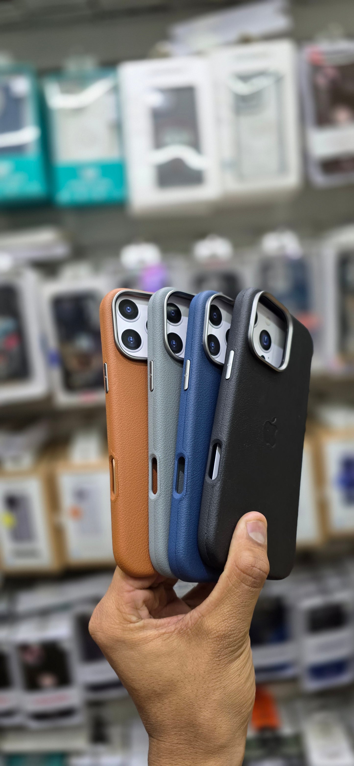 BUCKSUITI PU Slim Leather Case - iPhone 16 Pro