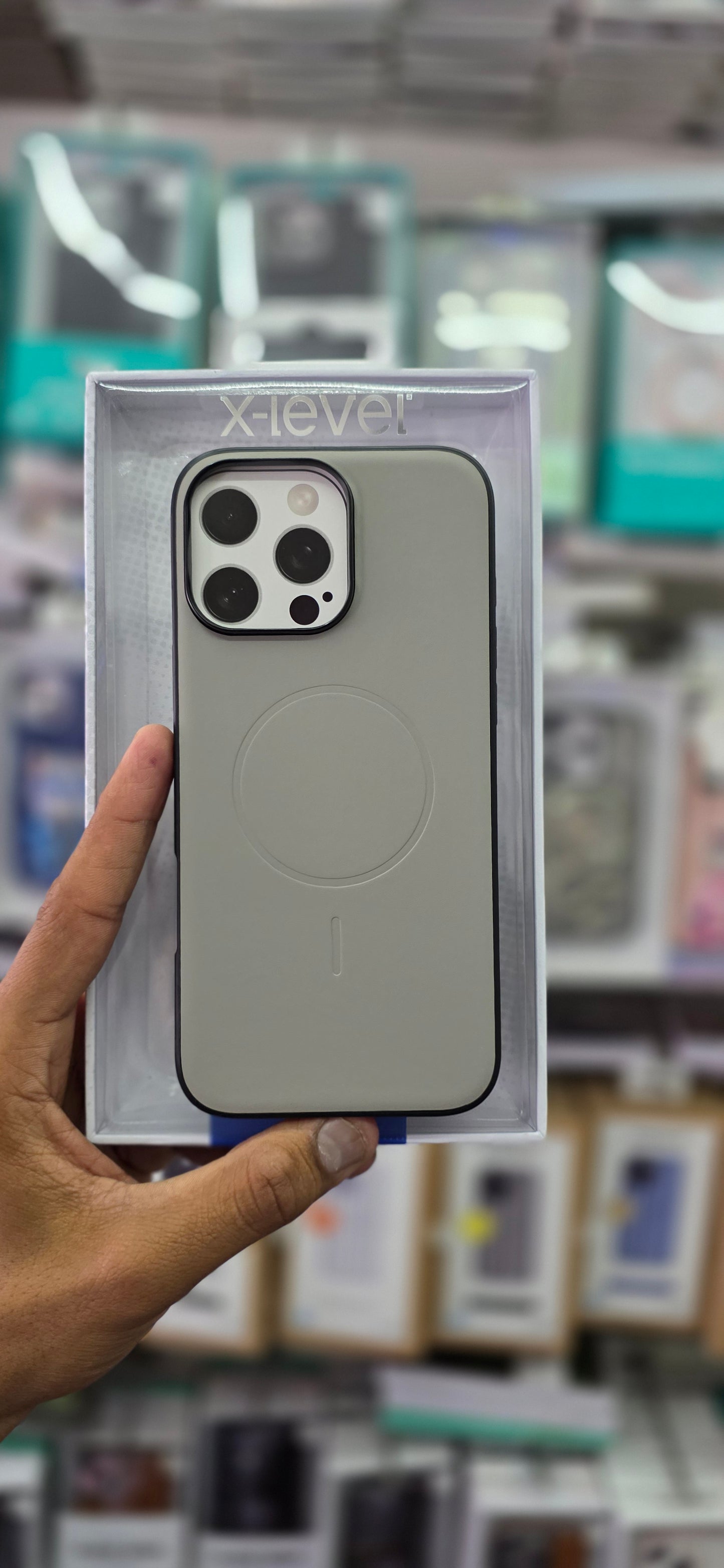 X-LEVEL Magnet Duke Leather Case - iPhone 16 Pro Max