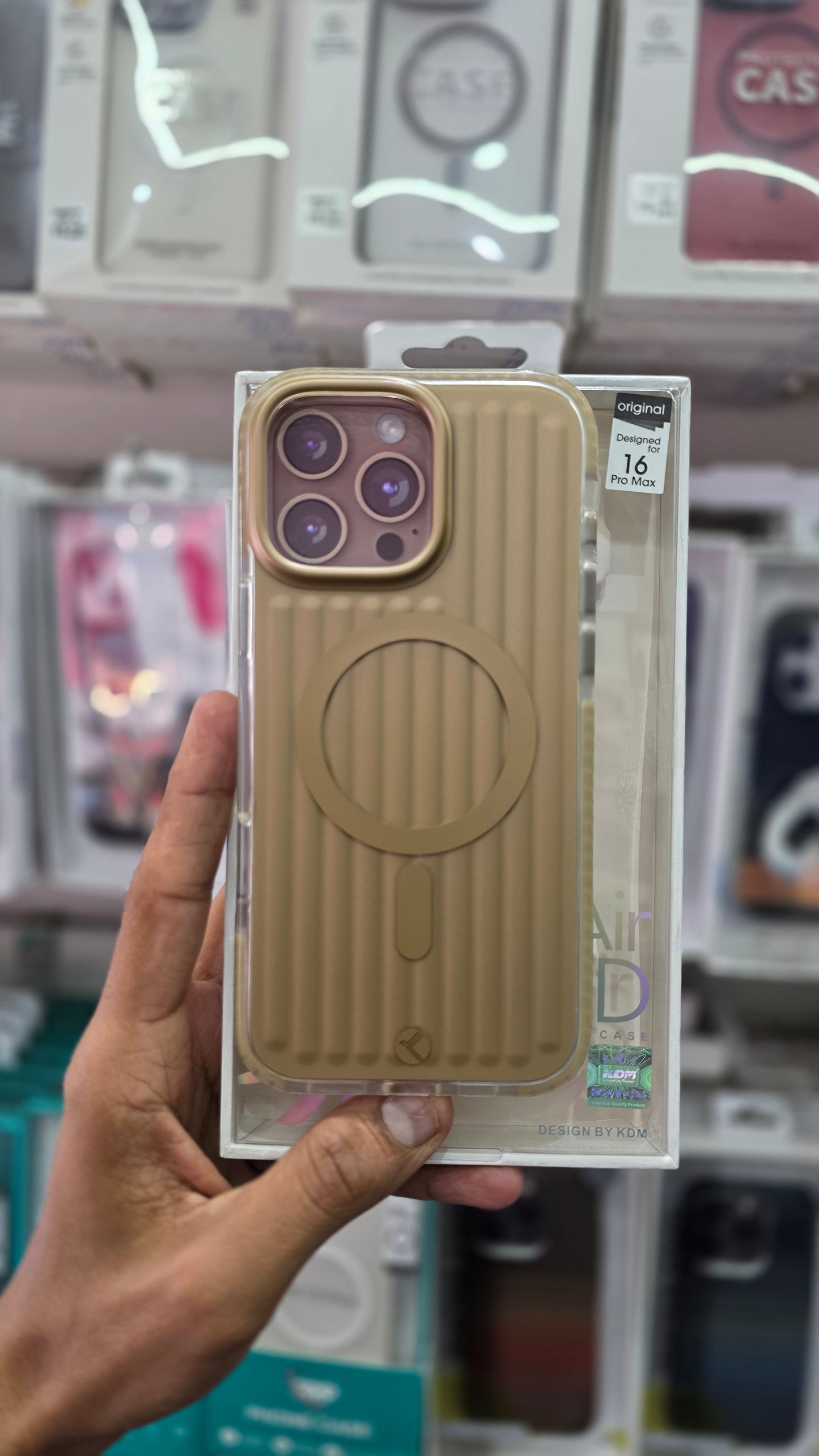 KDM Ribbed MagSafe Case -iPhone 16 Pro