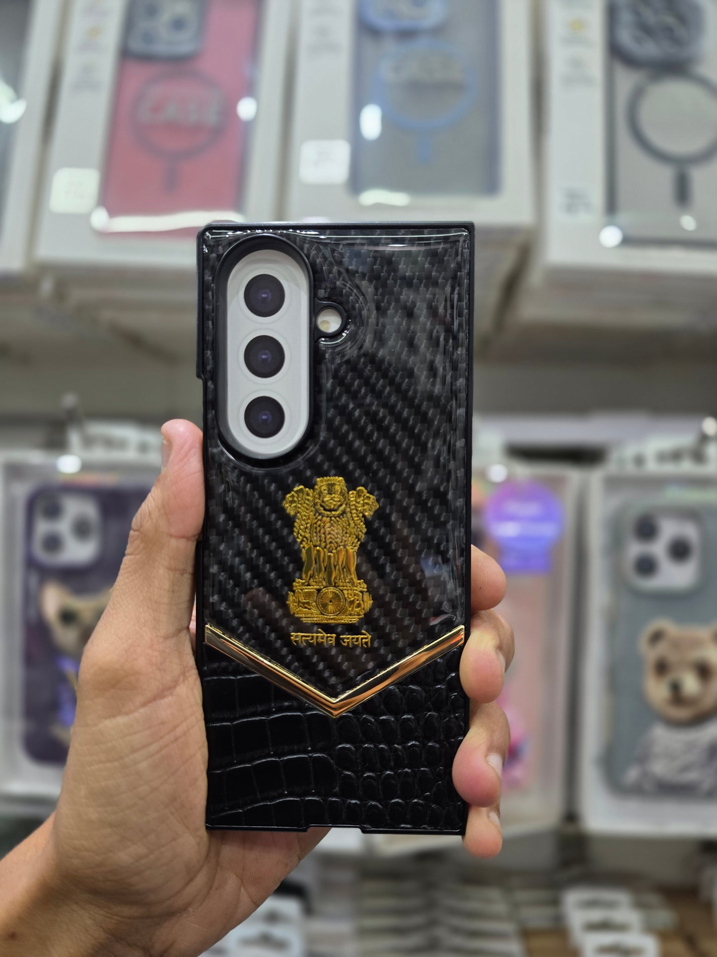 Satyamev Jayte Leather Gold Case - Samsung Z Fold 7