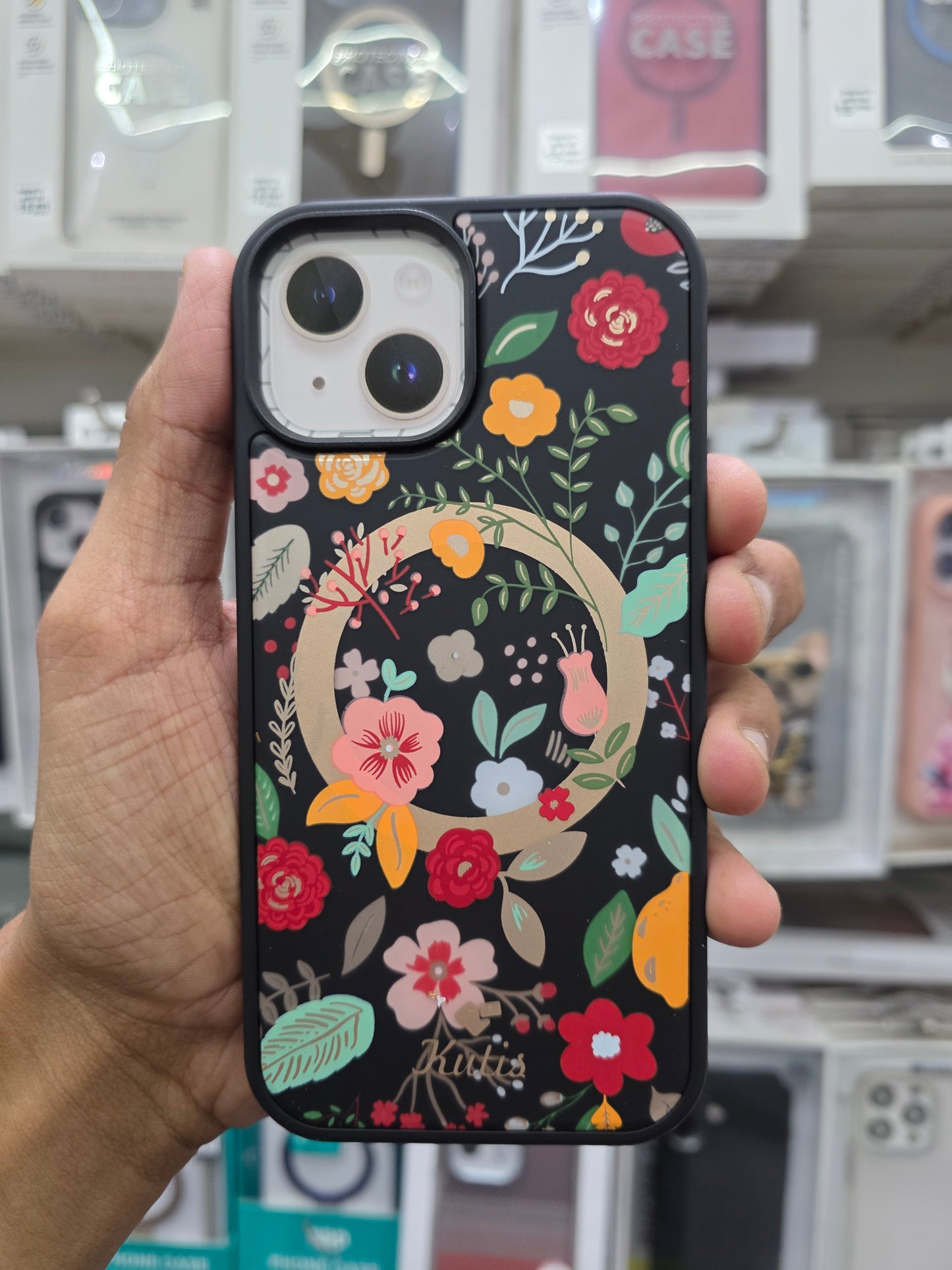 Kutis Floral Printed Shockproof MagSafe Case - iPhone 15