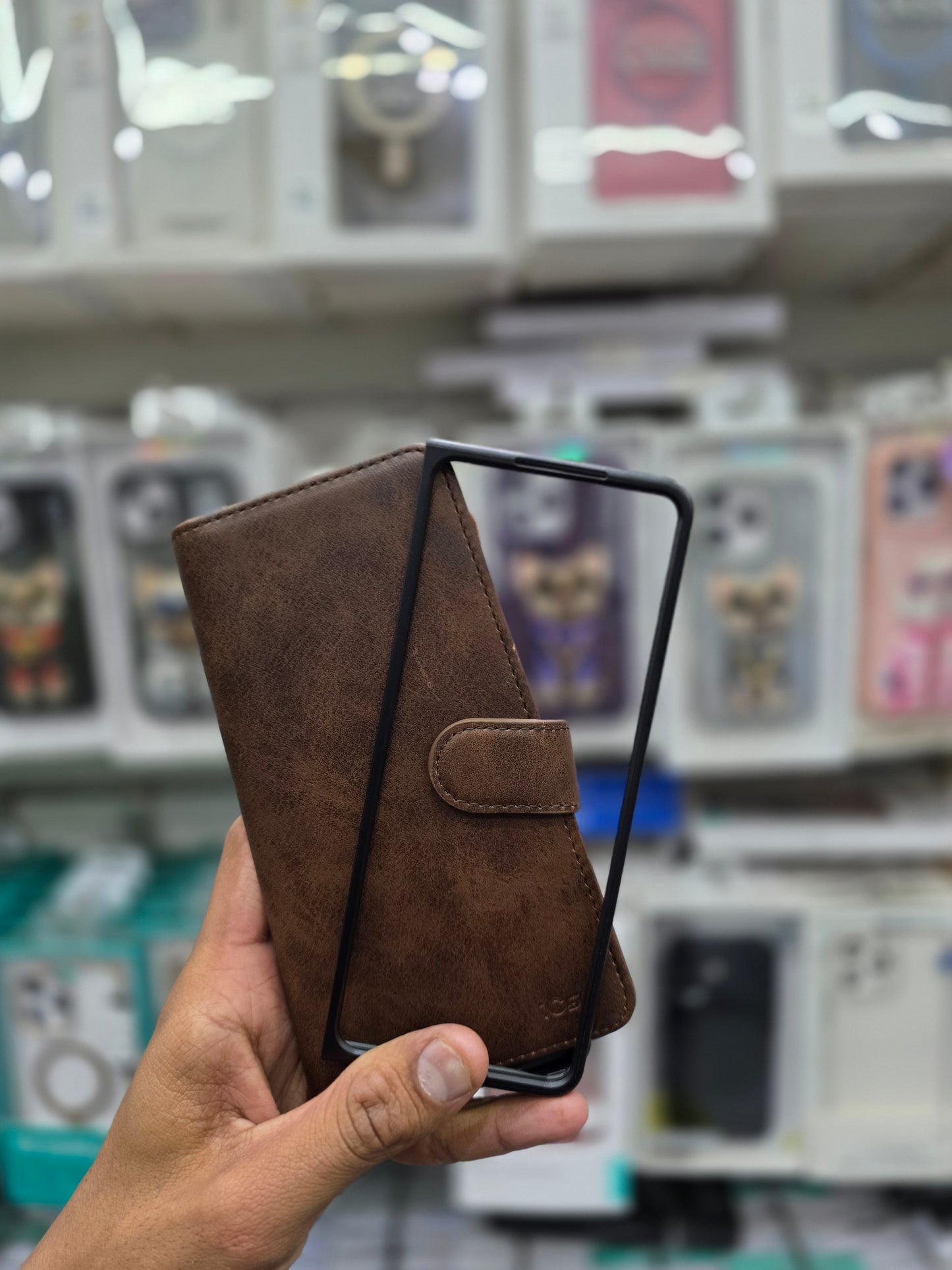 Magnet Adsorbed Wallet Case - Samsung Galaxy Fold 4