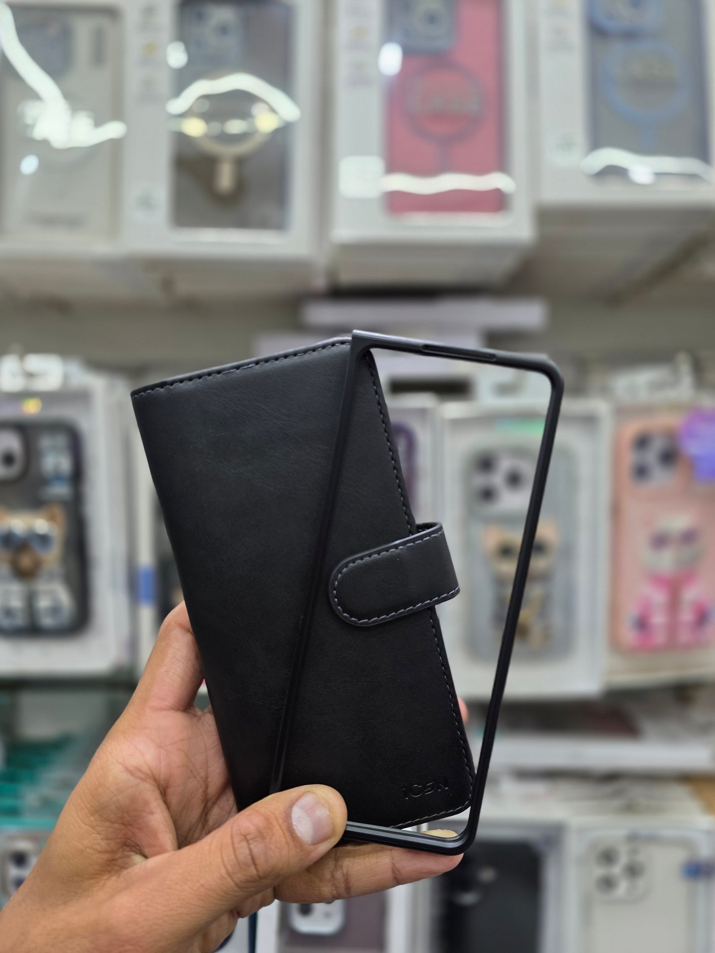 Magnet Adsorbed Wallet Case - Samsung Galaxy Fold 4