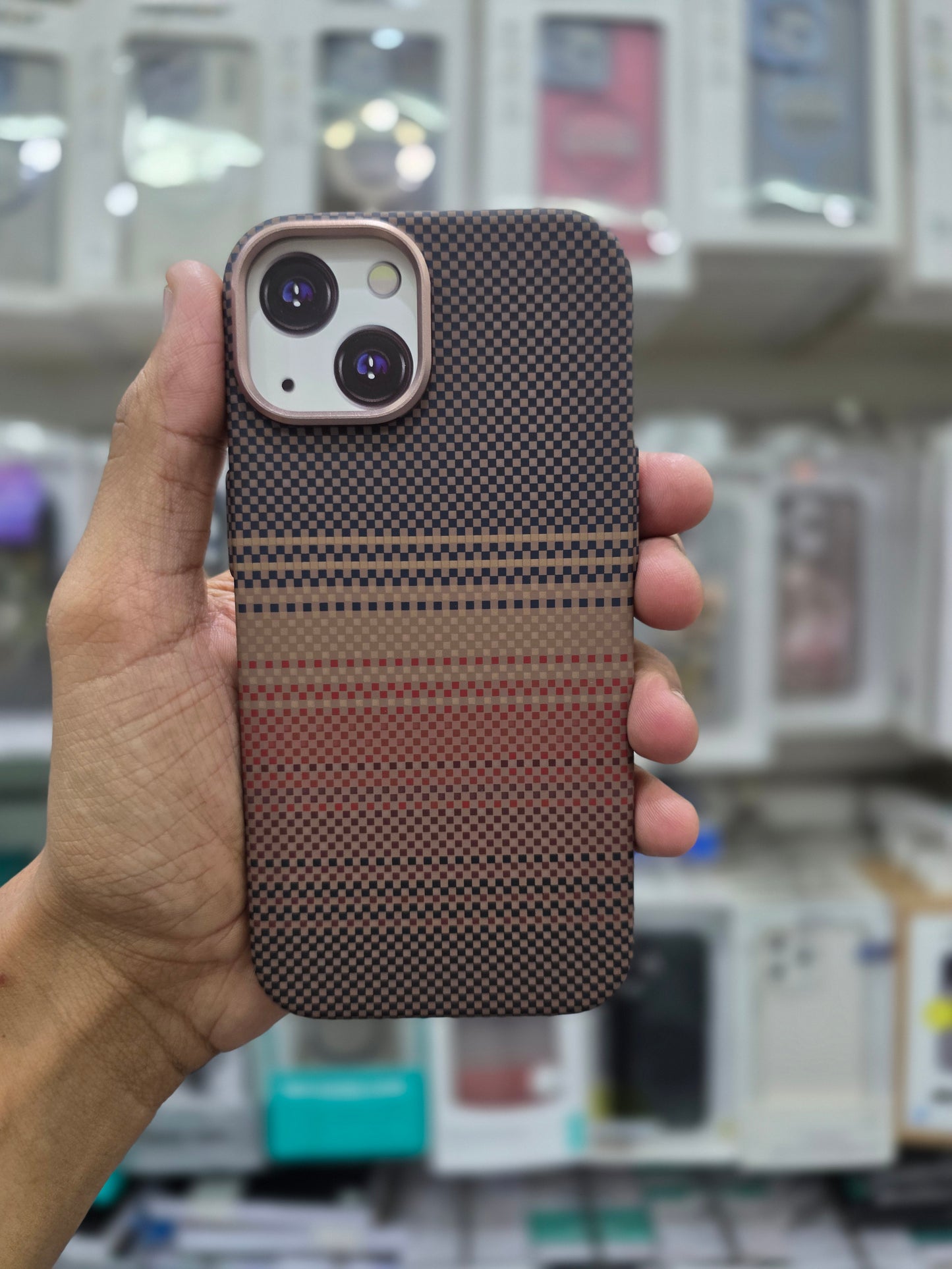 Luxo Carbon Fiber Magsafe Case - iPhone 15