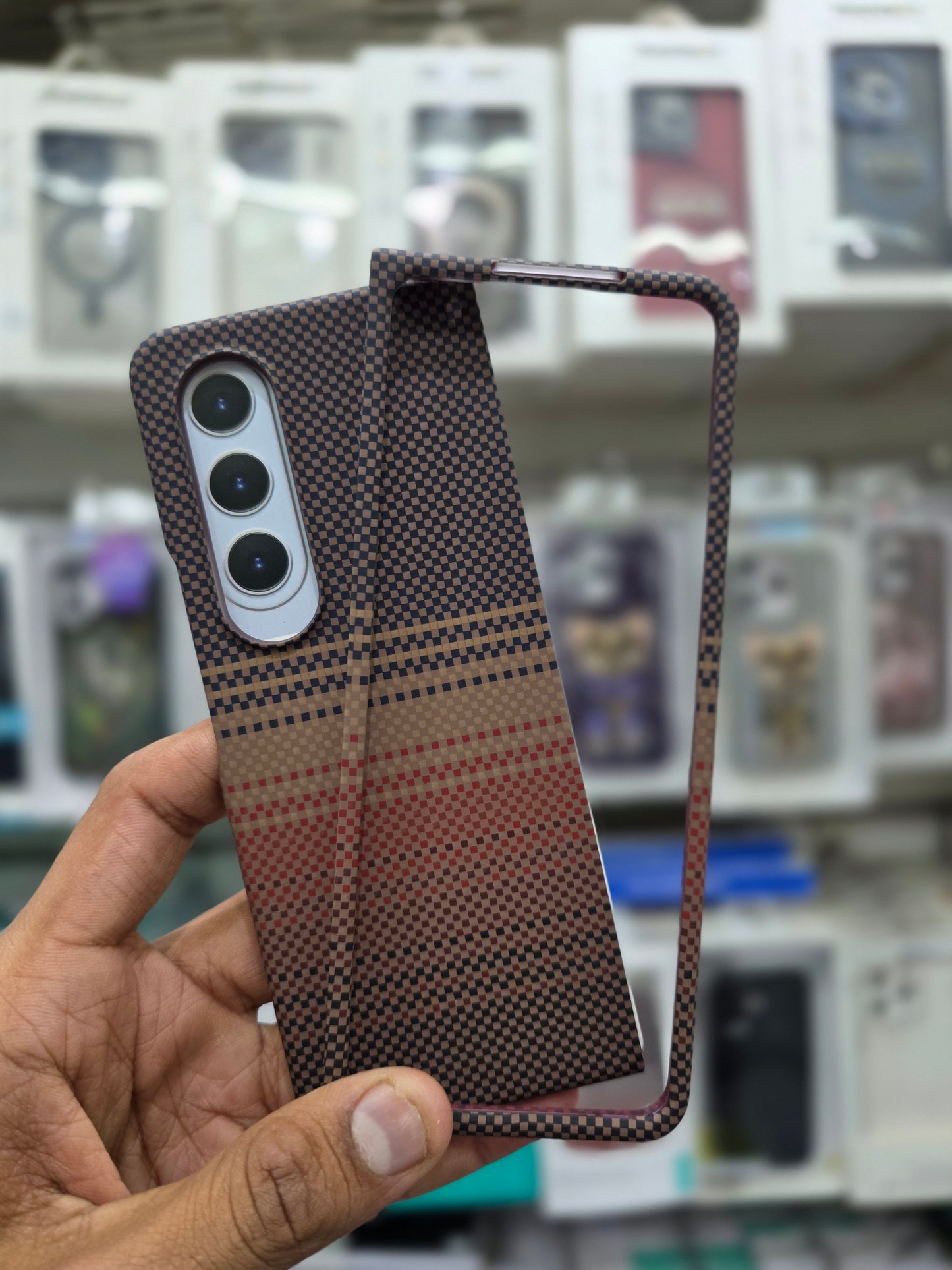 Luxo Carbon Fiber Magsafe Case - Samsung Z Fold 4