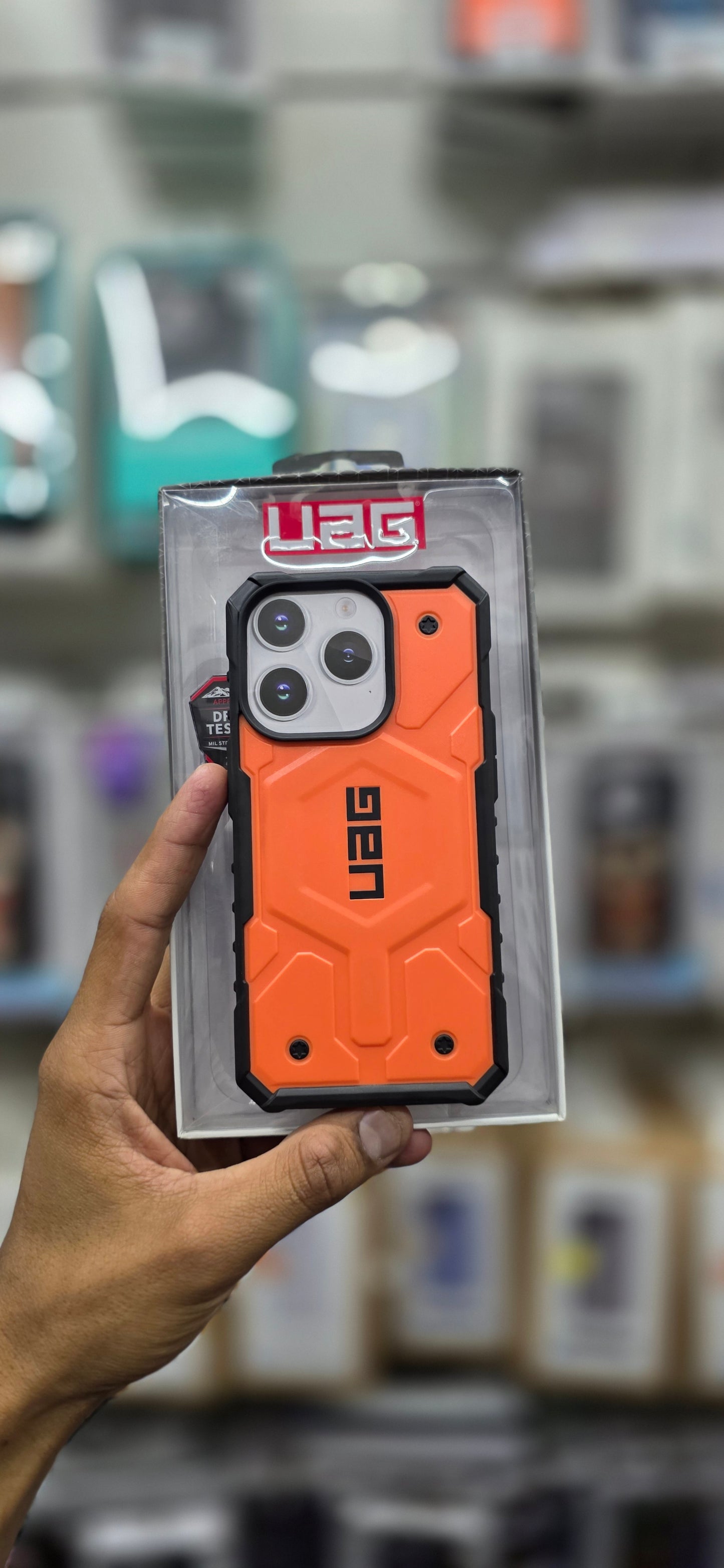 UAG Pathfinder - iPhone 15
