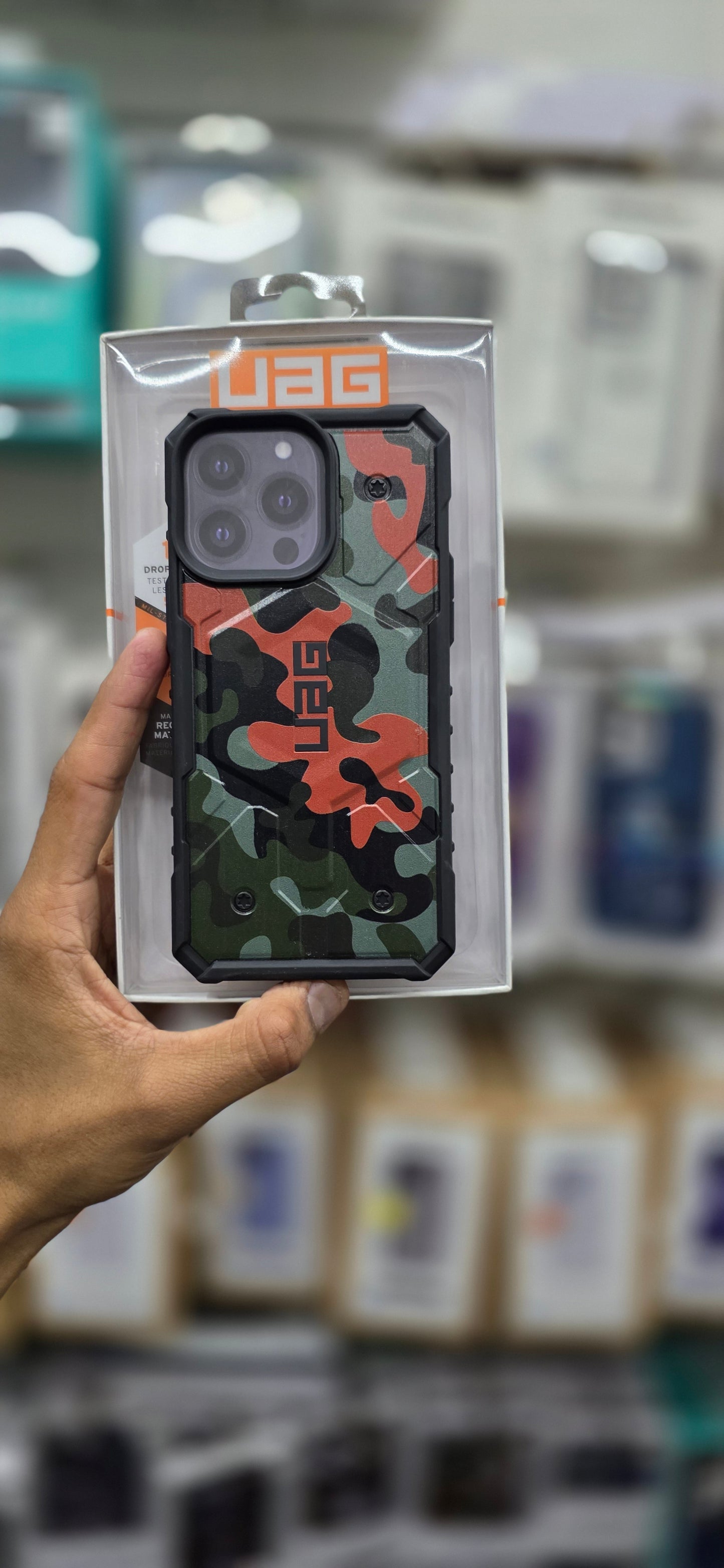 UAG PATHFINDER SE - iPhone 15 Pro