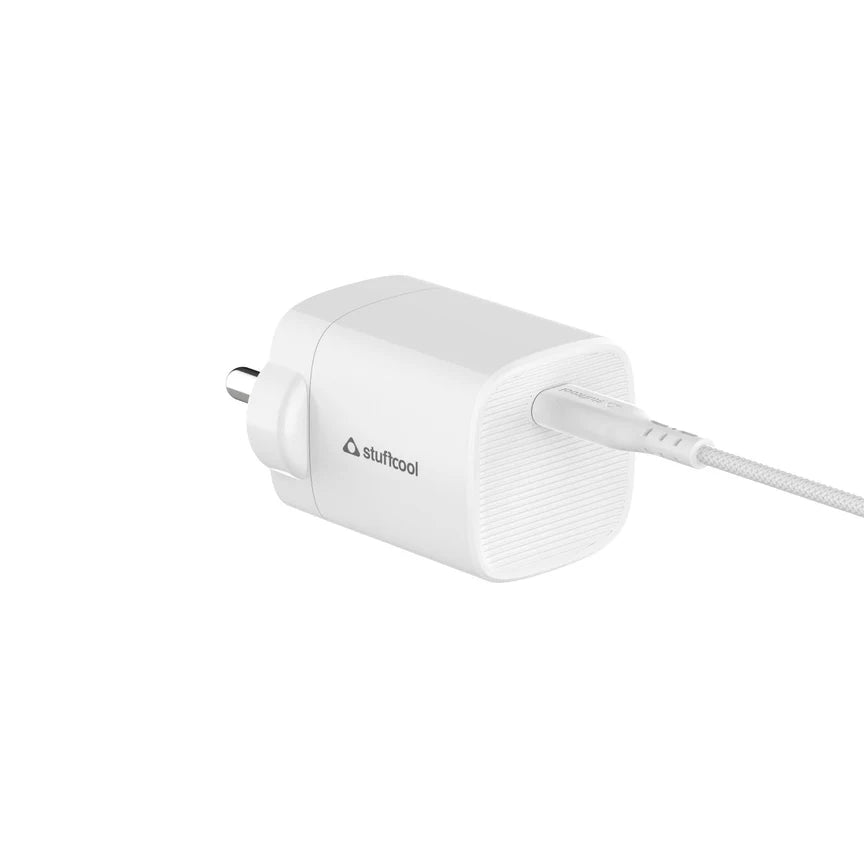 Stuffcool Novus 25W Super Fast GaN charger for Samsung, Pixel & iPhone