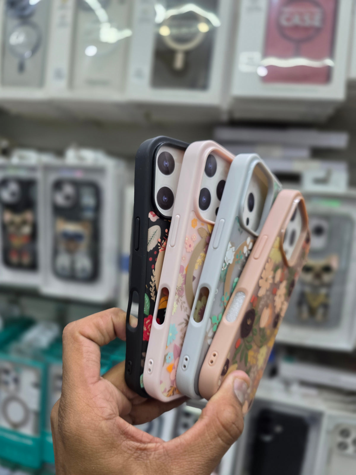 Kutis Floral Printed Shockproof MagSafe Case - iPhone 16 Pro Back Cover