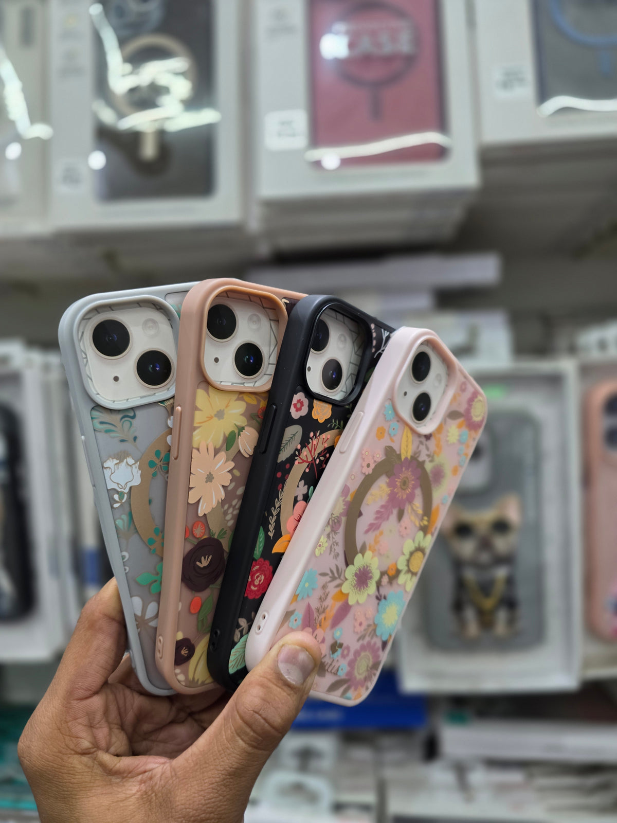 Kutis Floral Printed Shockproof MagSafe Case - iPhone 15 Back Cover