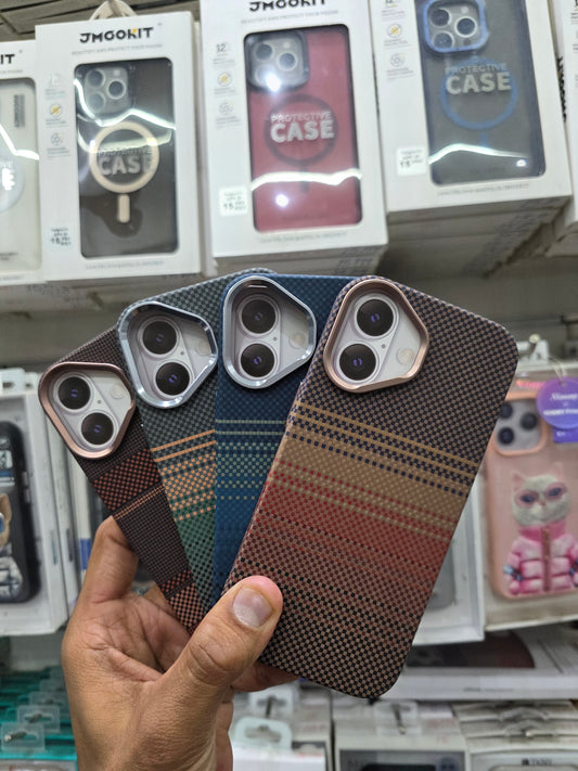 Luxo Carbon Fiber Magsafe Case - iPhone 17