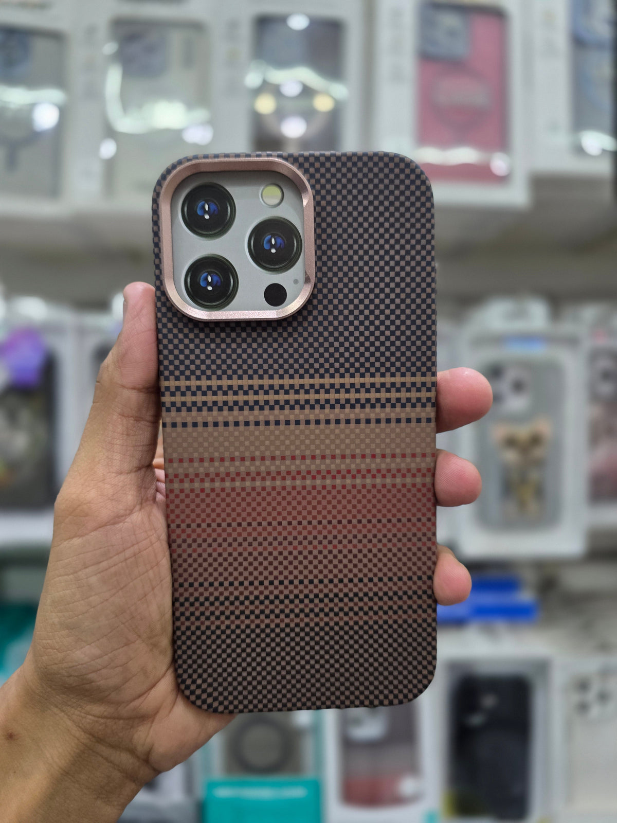 Luxo Carbon Fiber Magsafe Case - iPhone 16 Pro Max Back Cover