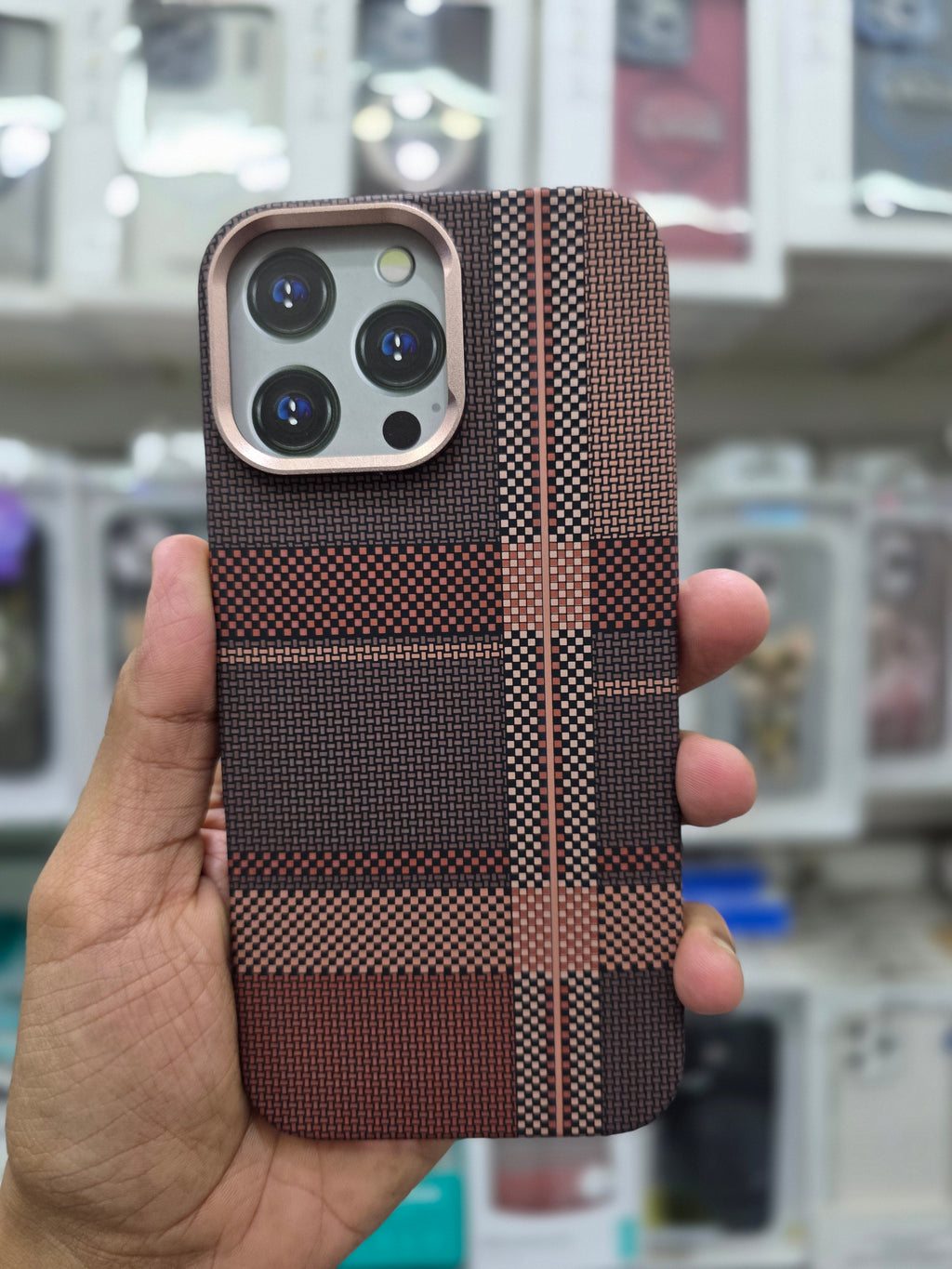 Luxo Carbon Fiber Magsafe Case - iPhone 16 Pro Max Back Cover