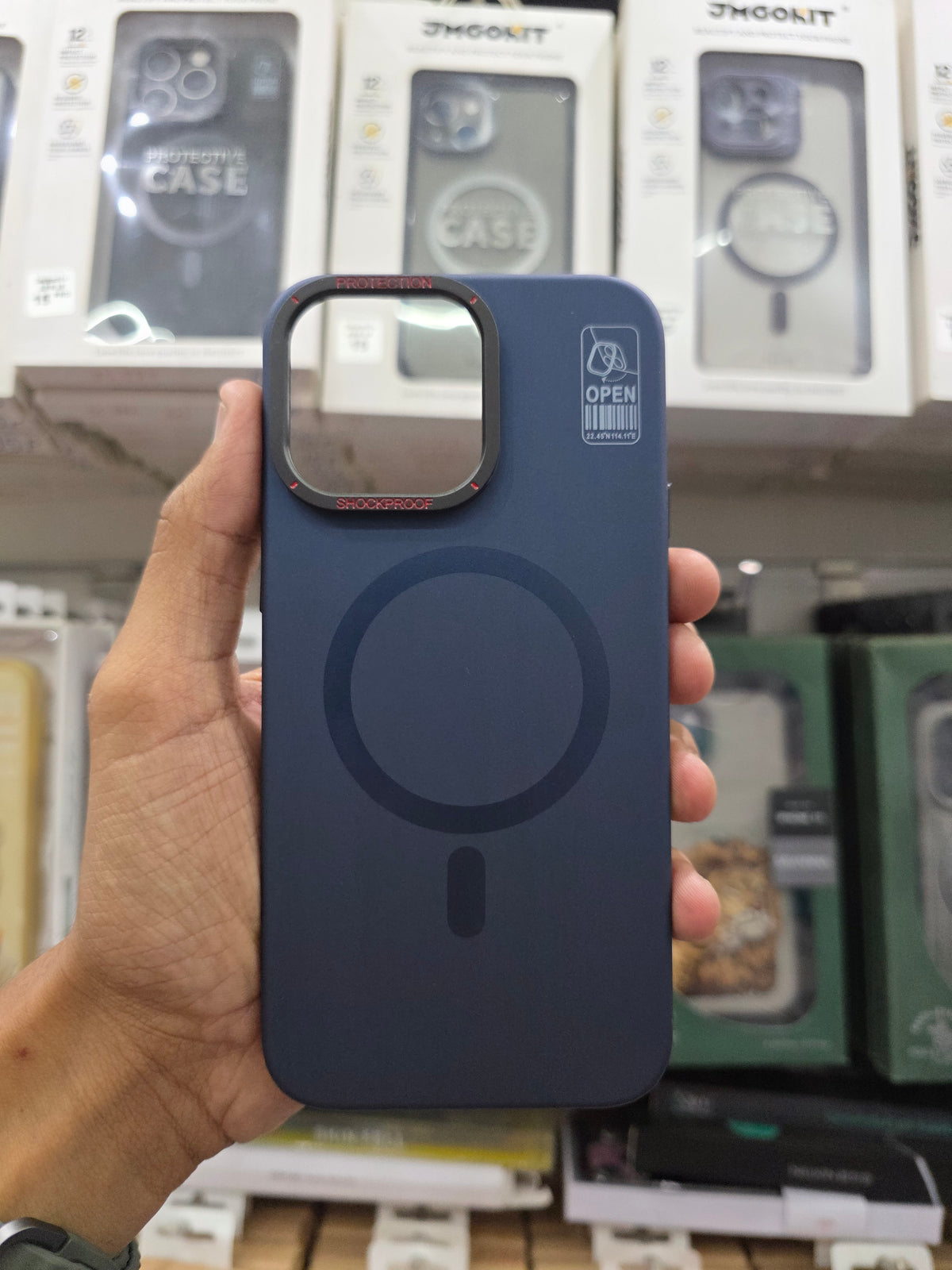 Jmookit Lenswing a Magnetic Case - iPhone 15 Pro Max Back Cover