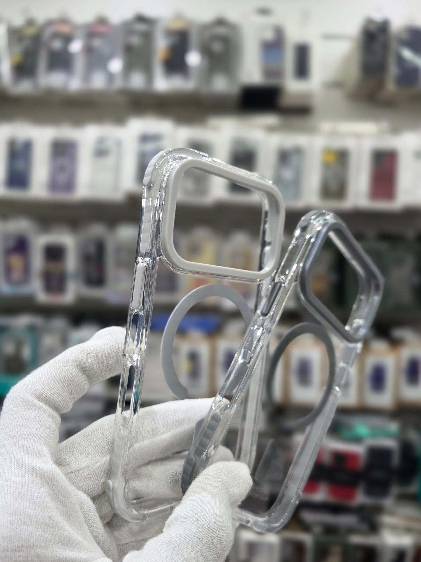 Santa Barbara Rebecca Magsafe Series For iPhone 17 Pro