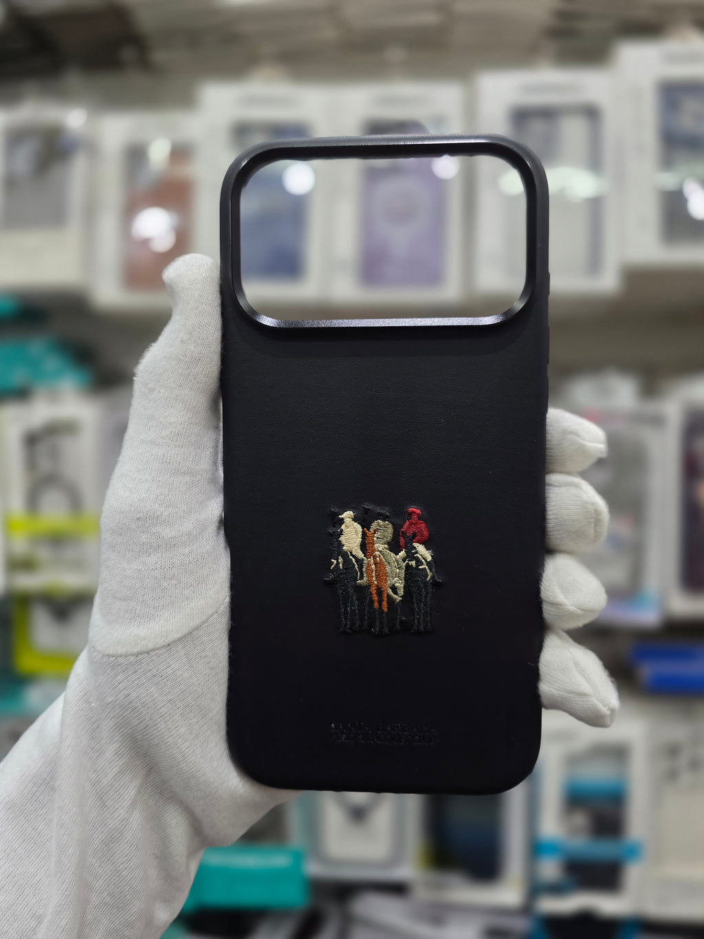 Santa Barbara Justin Series For iPhone 17 Pro Back Cover