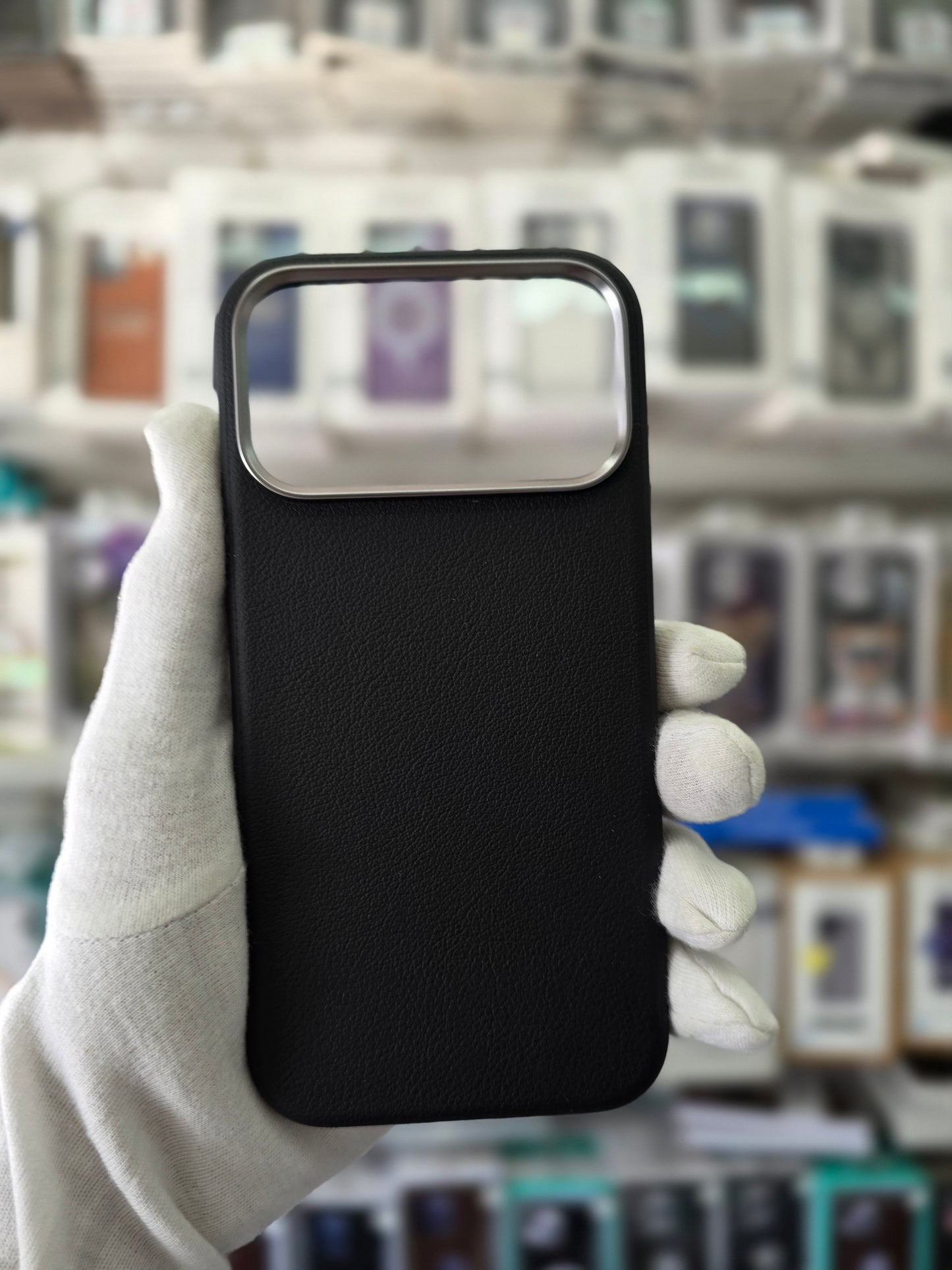 X-LEVEL Pu Leather With Ai Sensor - iPhone 17 Pro Max