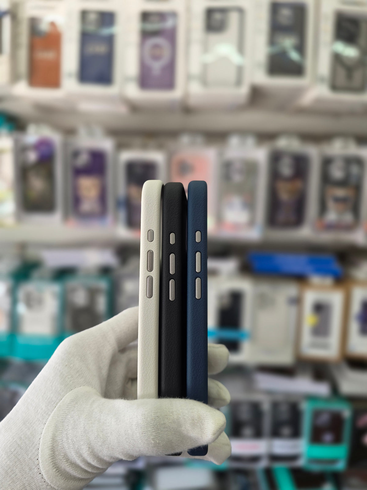 X-LEVEL Pu Leather With Ai Sensor - iPhone 17 Back Cover