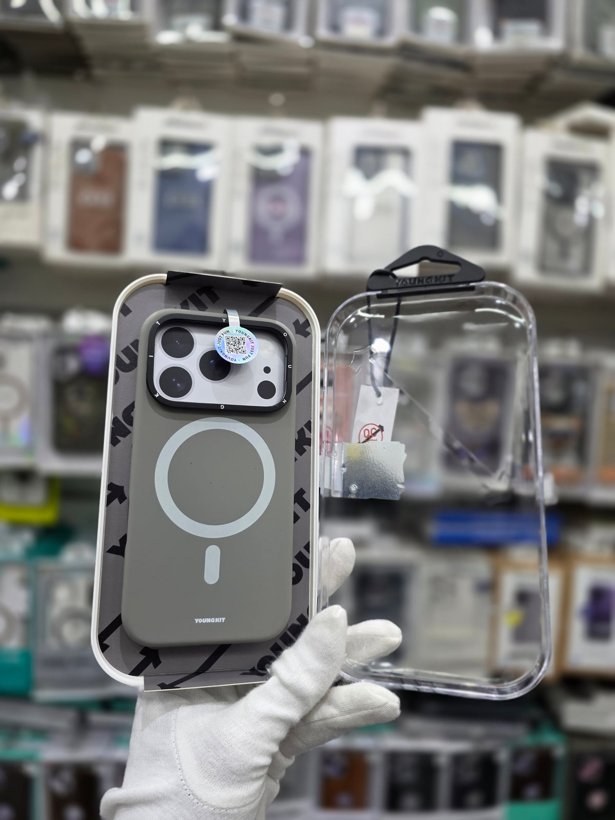 Youngkit Gel Series With Magsafe & Kick Stand - iPhone 17 Pro Max Back Cover
