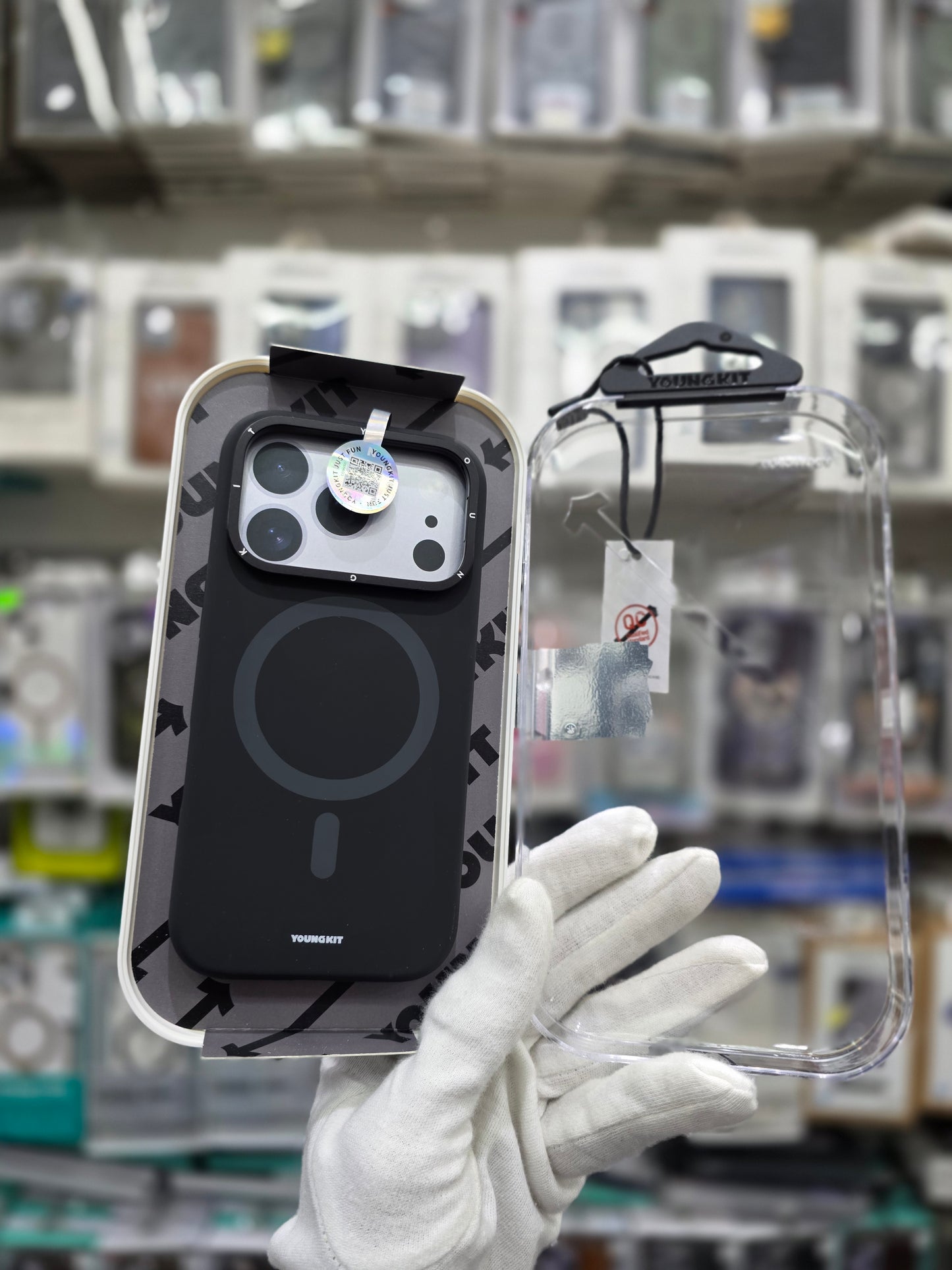 Youngkit Gel Series With Magsafe & Kick Stand - iPhone 17 pro