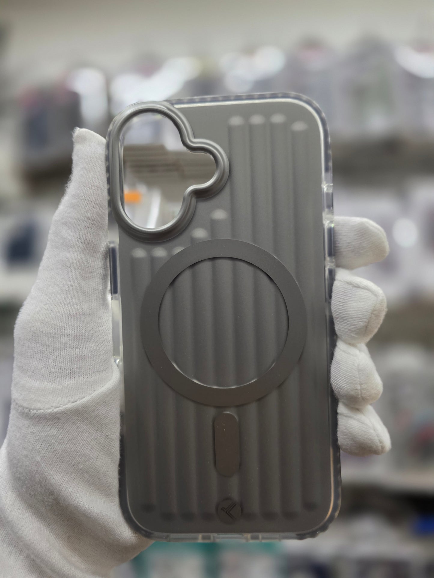 KDM Ribbed MagSafe Case -iPhone 16