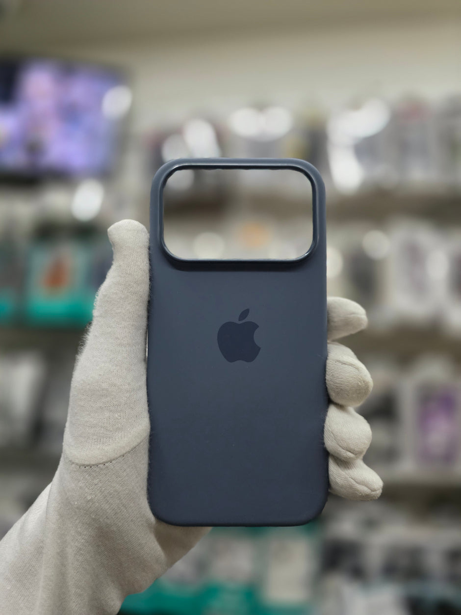 Silicone Case With Magsafe - iPhone 17 Pro Back Cover