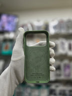 Silicone Case With Magsafe - iPhone 17 Pro Back Cover