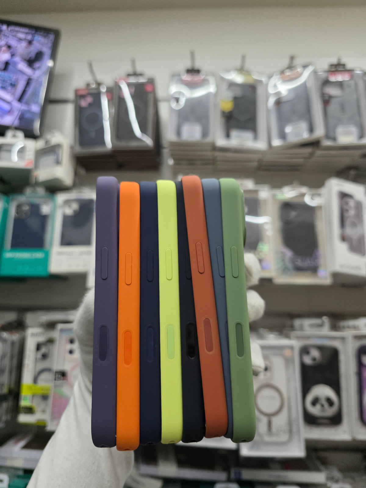 Silicone Case With Magsafe - iPhone 17 Pro Back Cover