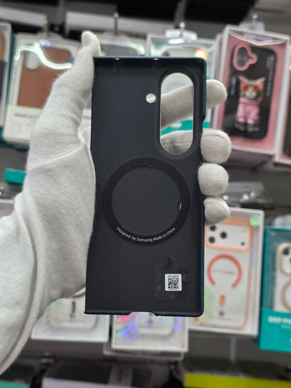 Samsung Magnetic Carbon Fiber Case - Samsung Fold 8 Ultra