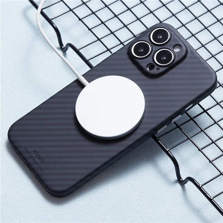 X-LEVEL Magnetic Carbon Fiber Texture Case - iPhone 16 Pro Max Back Cover