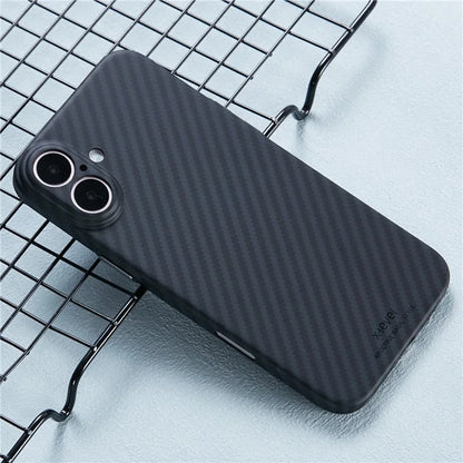 X-LEVEL Magnetic Carbon Fiber Texture Case - iPhone 16 Plus