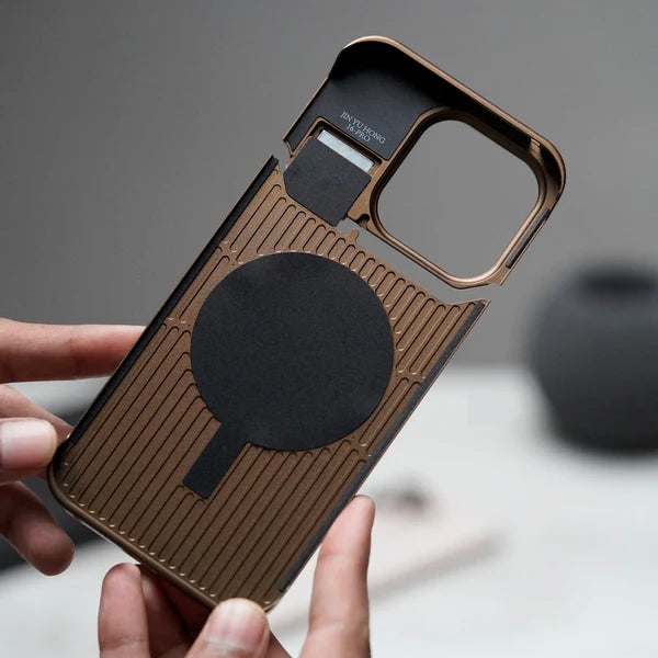 NY Leather Perfume - iPhone 16 Pro Back Cover