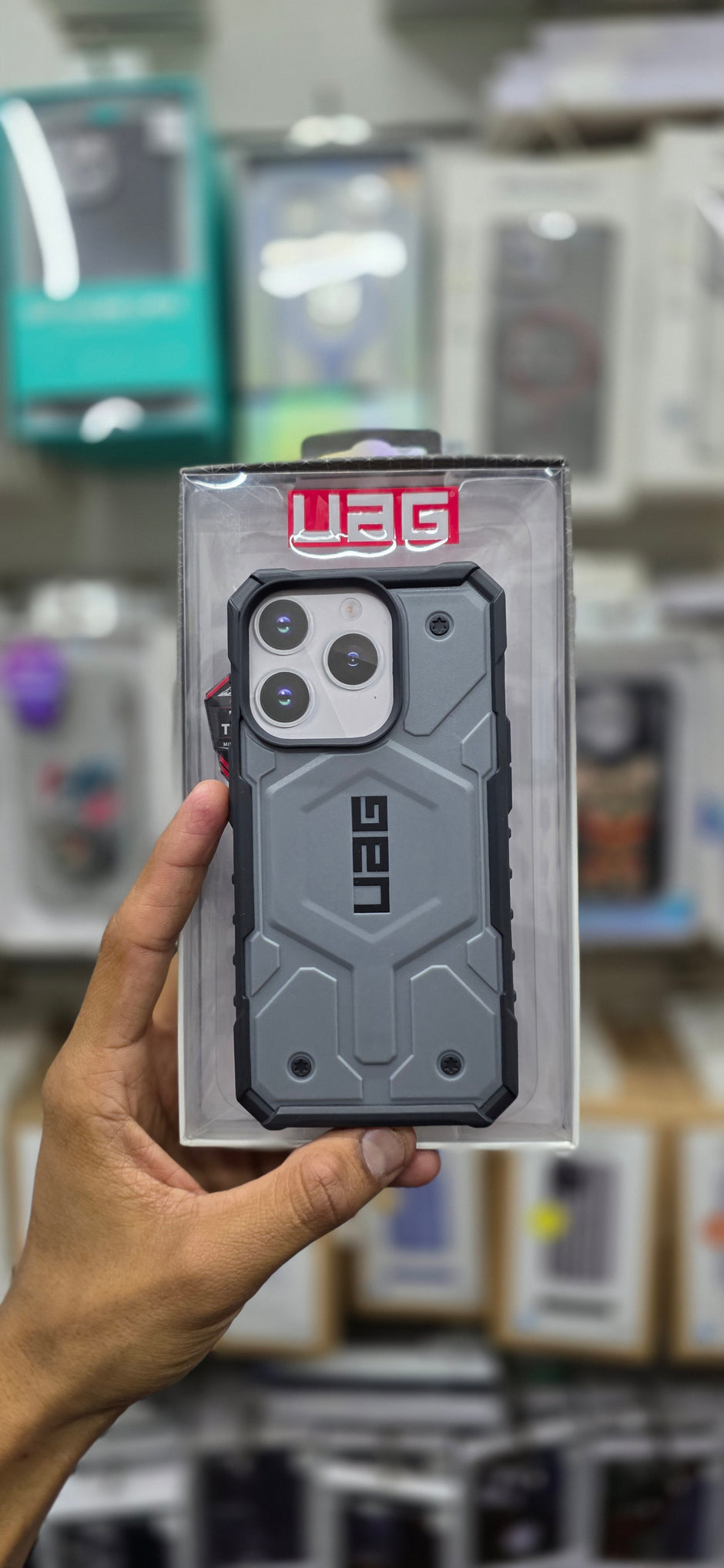 UAG Pathfinder - iPhone 13 Pro Back Cover