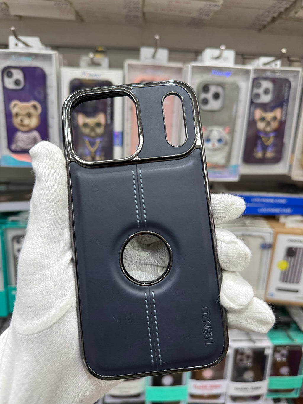 TRUNZO Classic Leather - iPhone 17 Pro Max Back Cover
