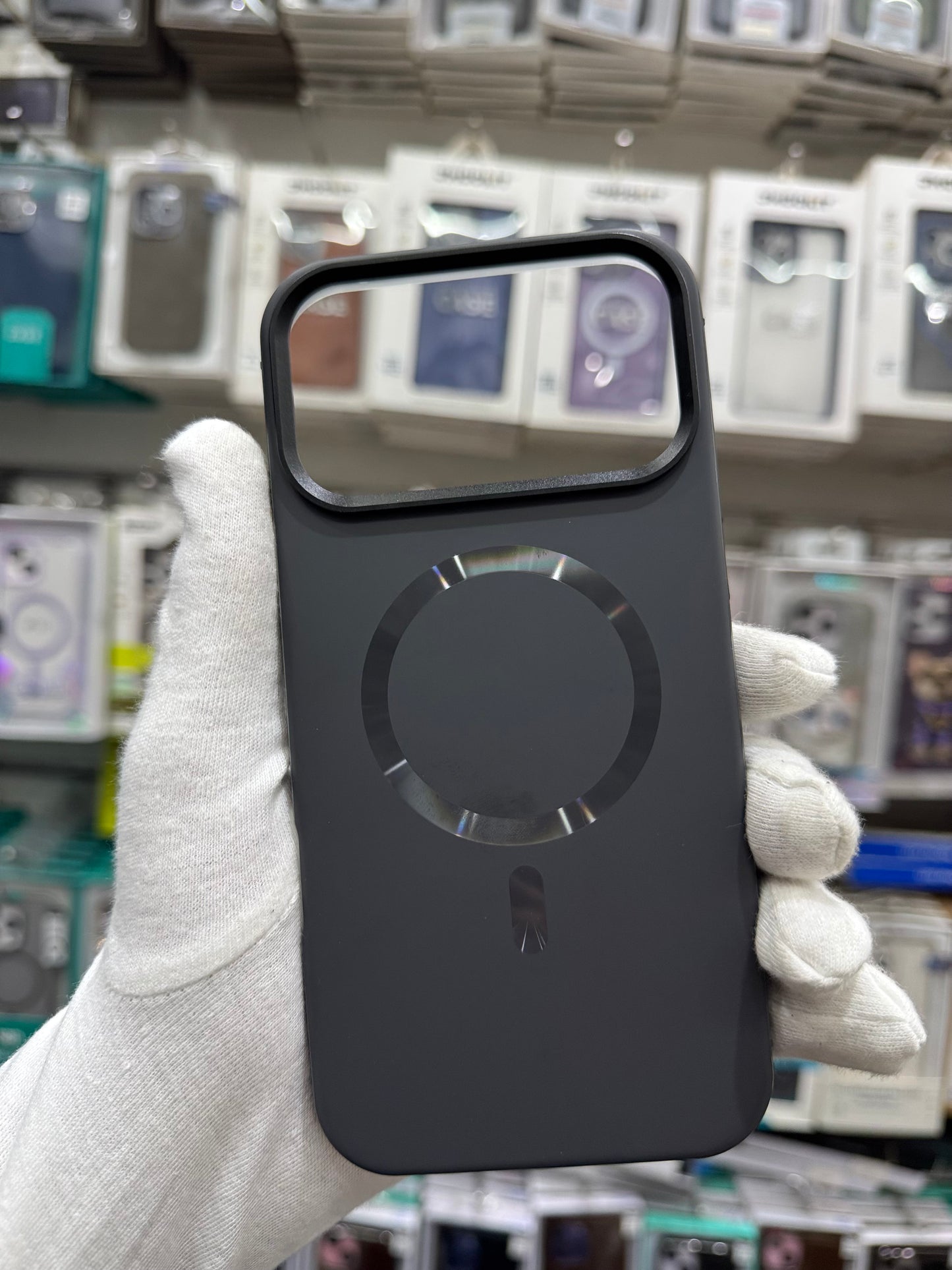 NY Metallic MagSafe Case - iPhone 17 Pro
