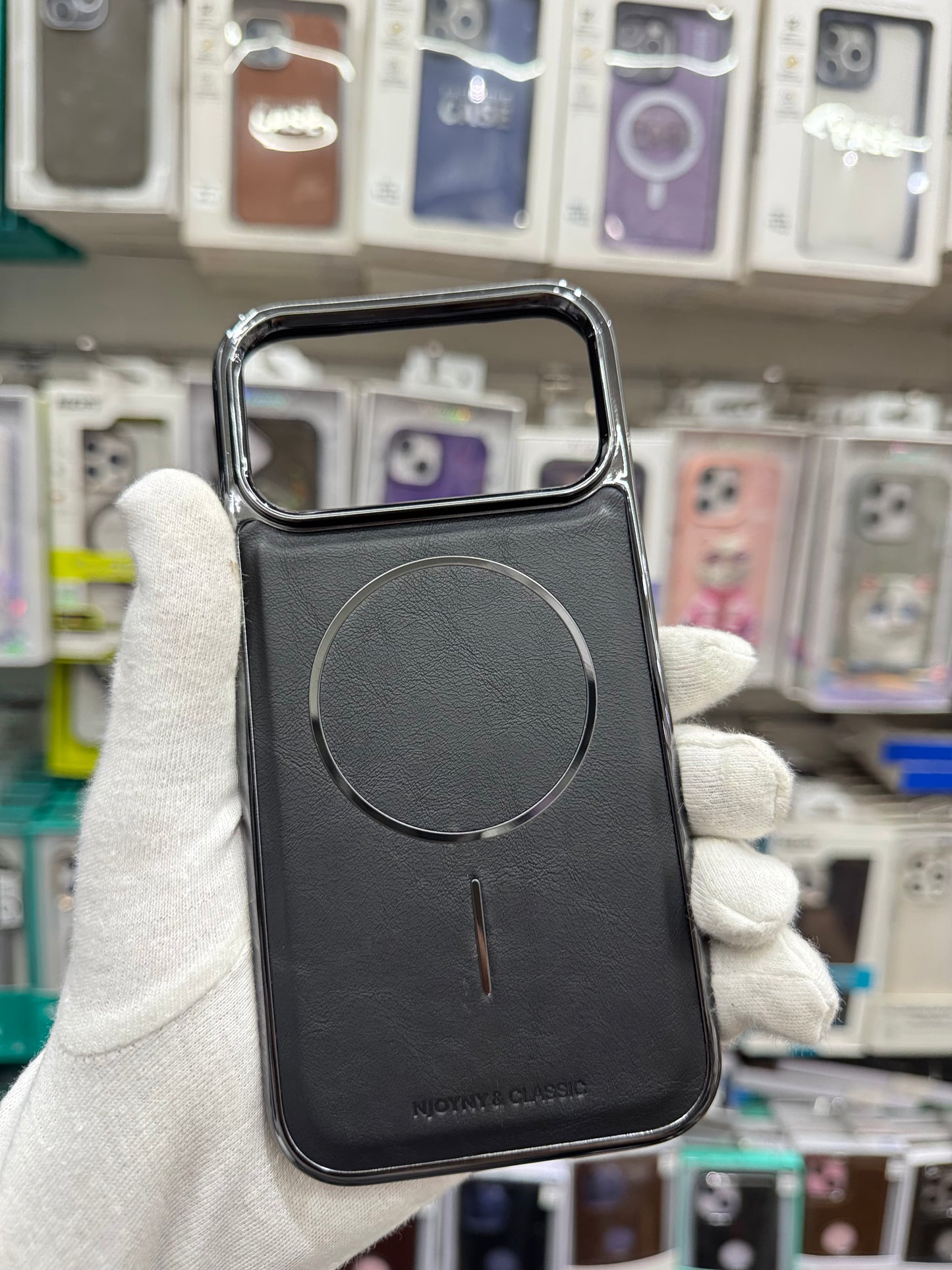 NY Classic Leather Magsafe Case - iPhone 17 Pro
