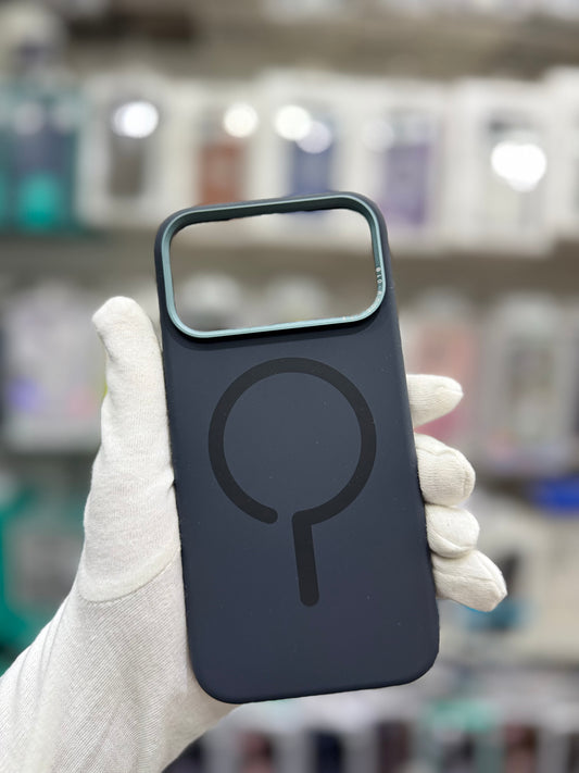 SRP Premium Magsafe Silicone Case - iPhone 17 Pro