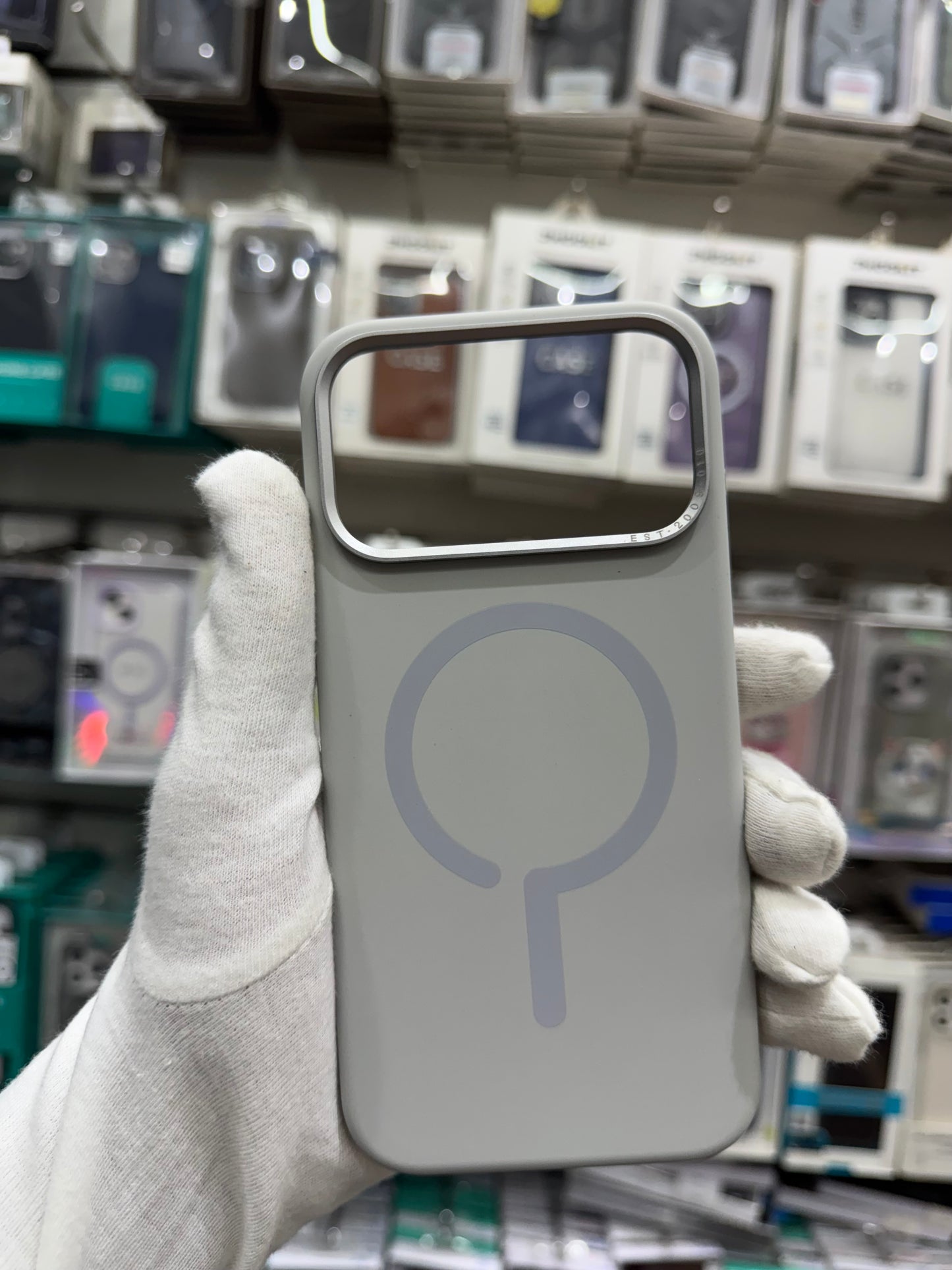 SRP Premium Magsafe Silicone Case - iPhone 17 Pro Max