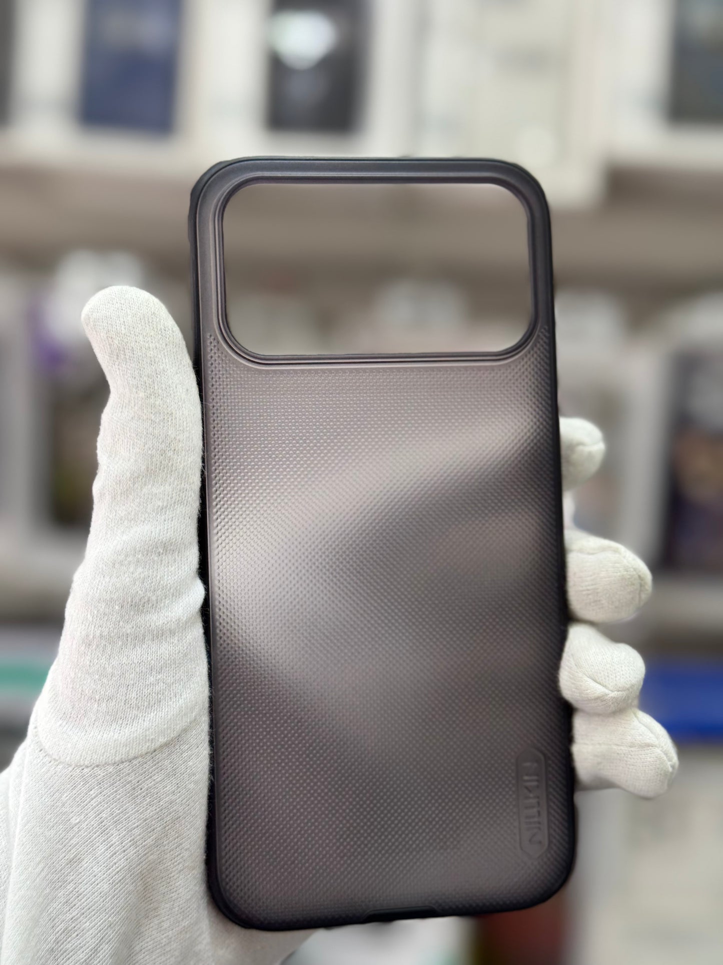 Nillkin Super Frosted Shield Pro Matte cover case Clear version - iPhone 17 Pro
