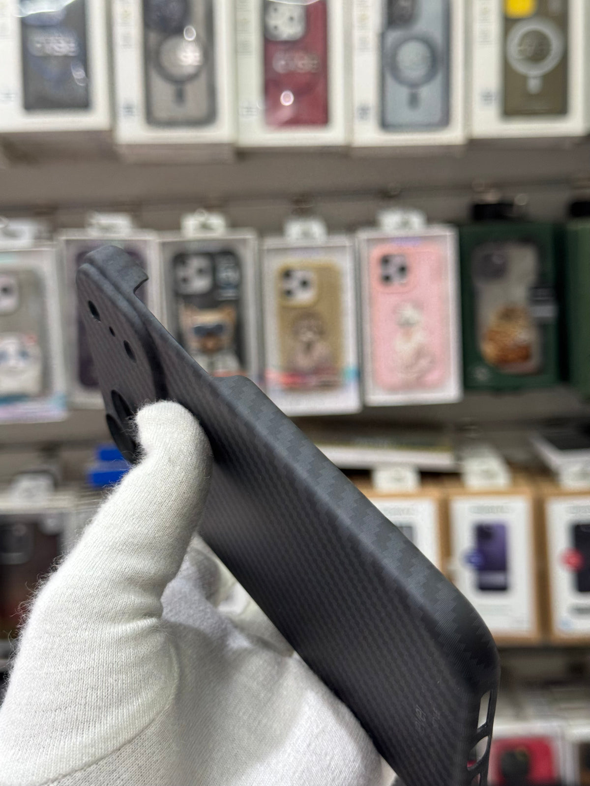 X-LEVEL Magnetic Carbon Fiber Texture Case - iPhone 18 Pro Back Cover