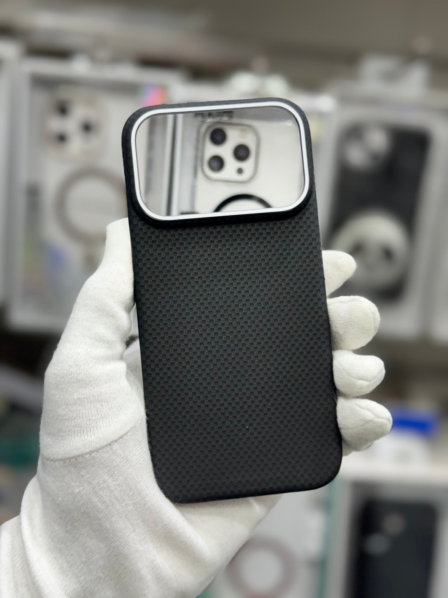 X-Level Mars Carbon Fiber Textute Magnet Case - iPhone 17 Pro Max