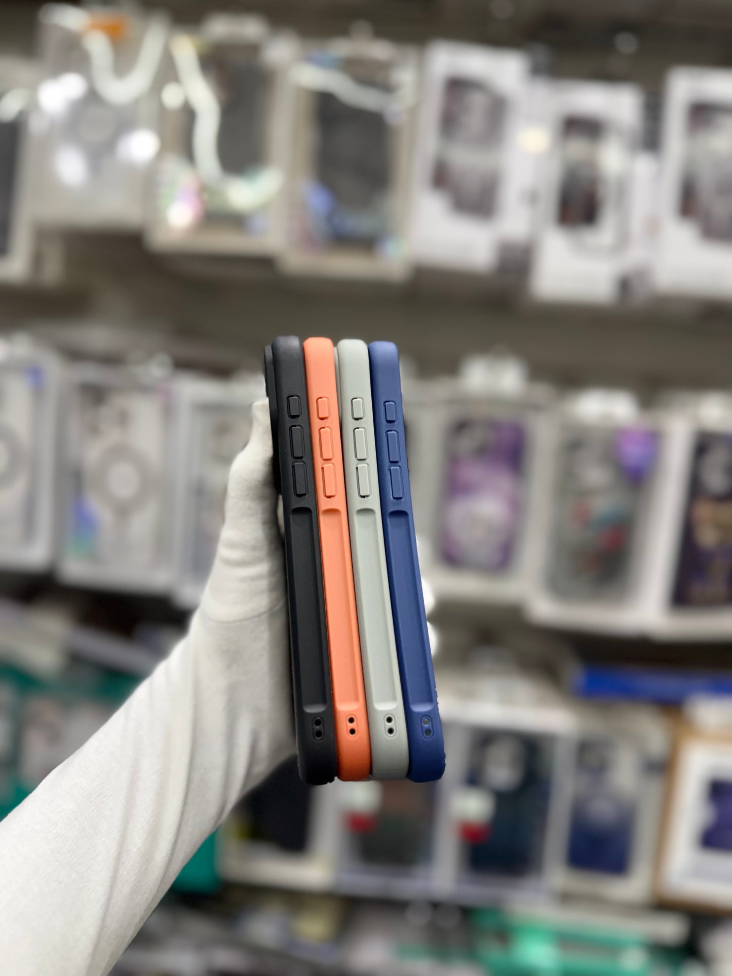 NY Mate Silicone Case With Magsafe - iPhone 17 Pro max