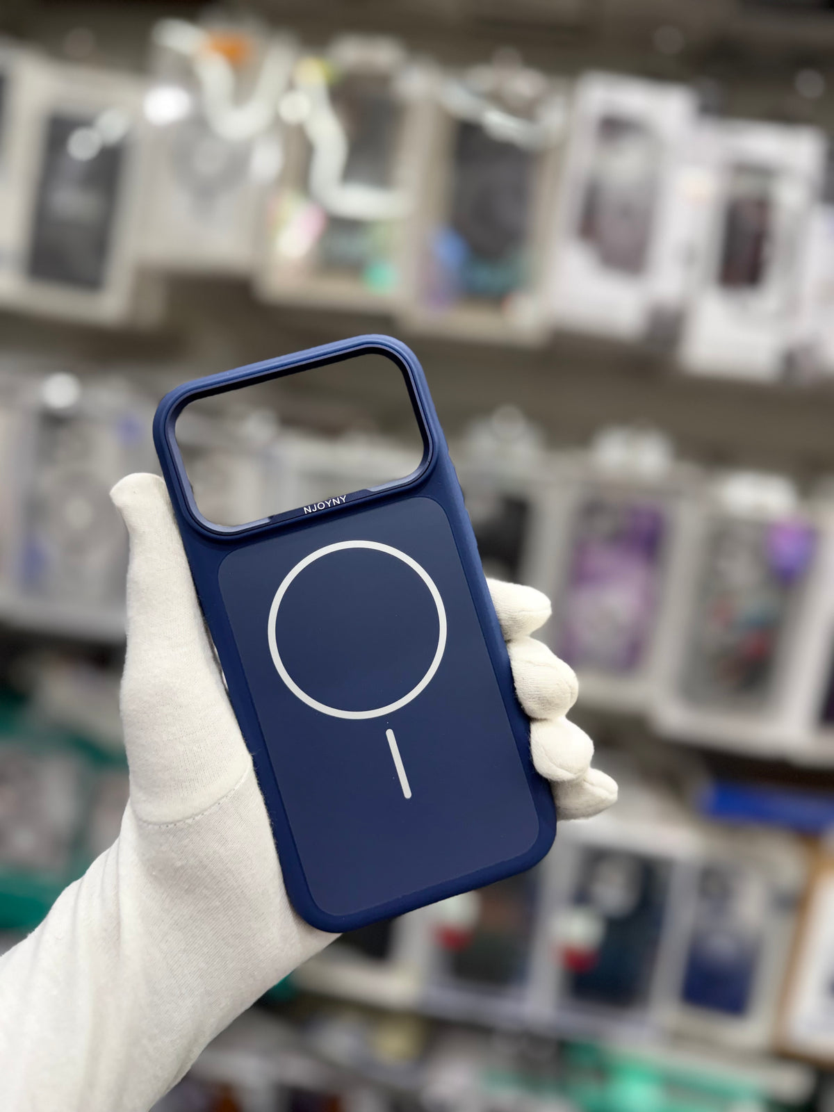 NY Mate Silicone Case With Magsafe - iPhone 17 Pro Back Cover