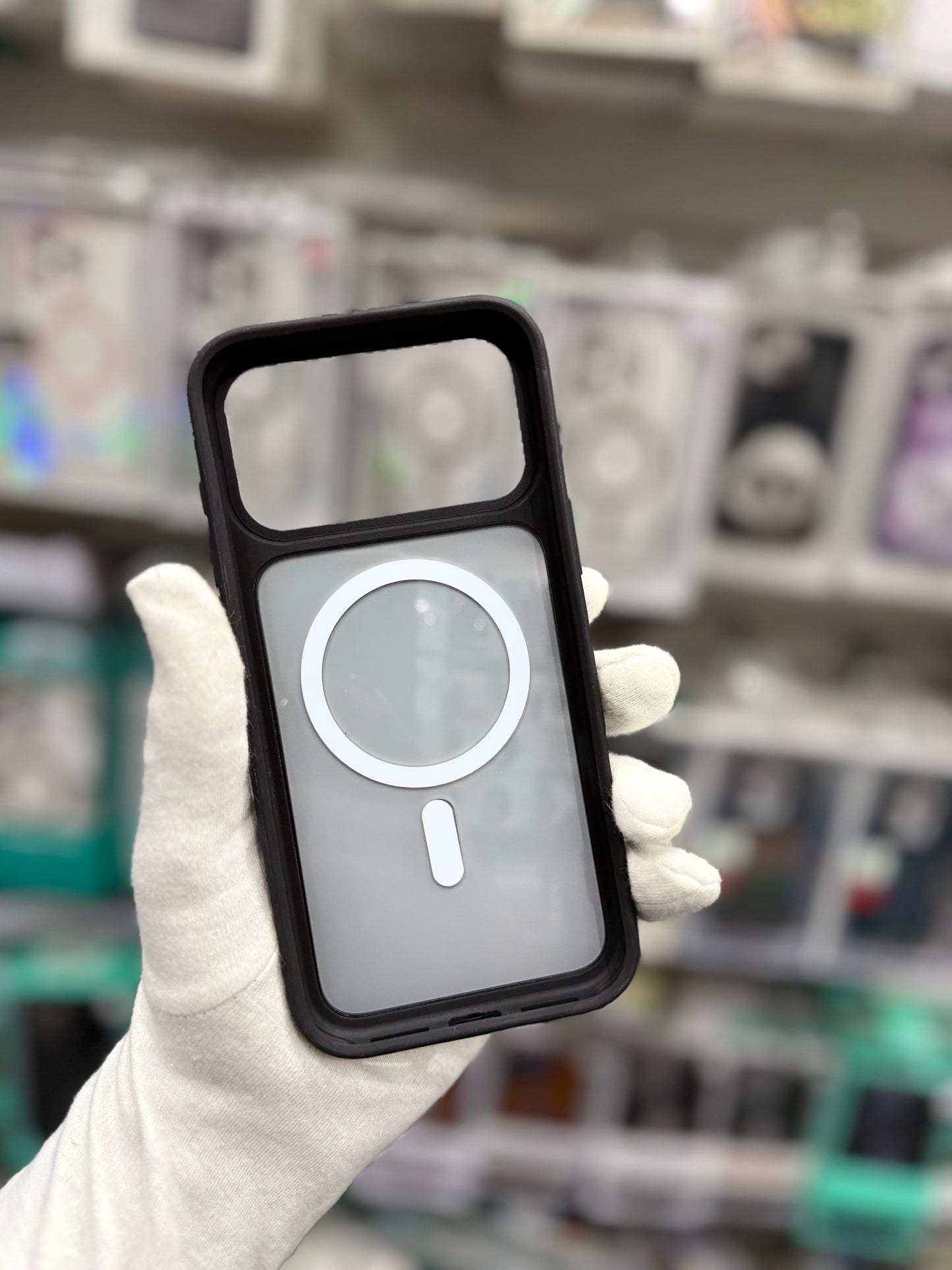 NY Mate Silicone Case With Magsafe - iPhone 17 Pro max