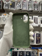 Silicone Case With Magsafe - iPhone 17 Back Cover