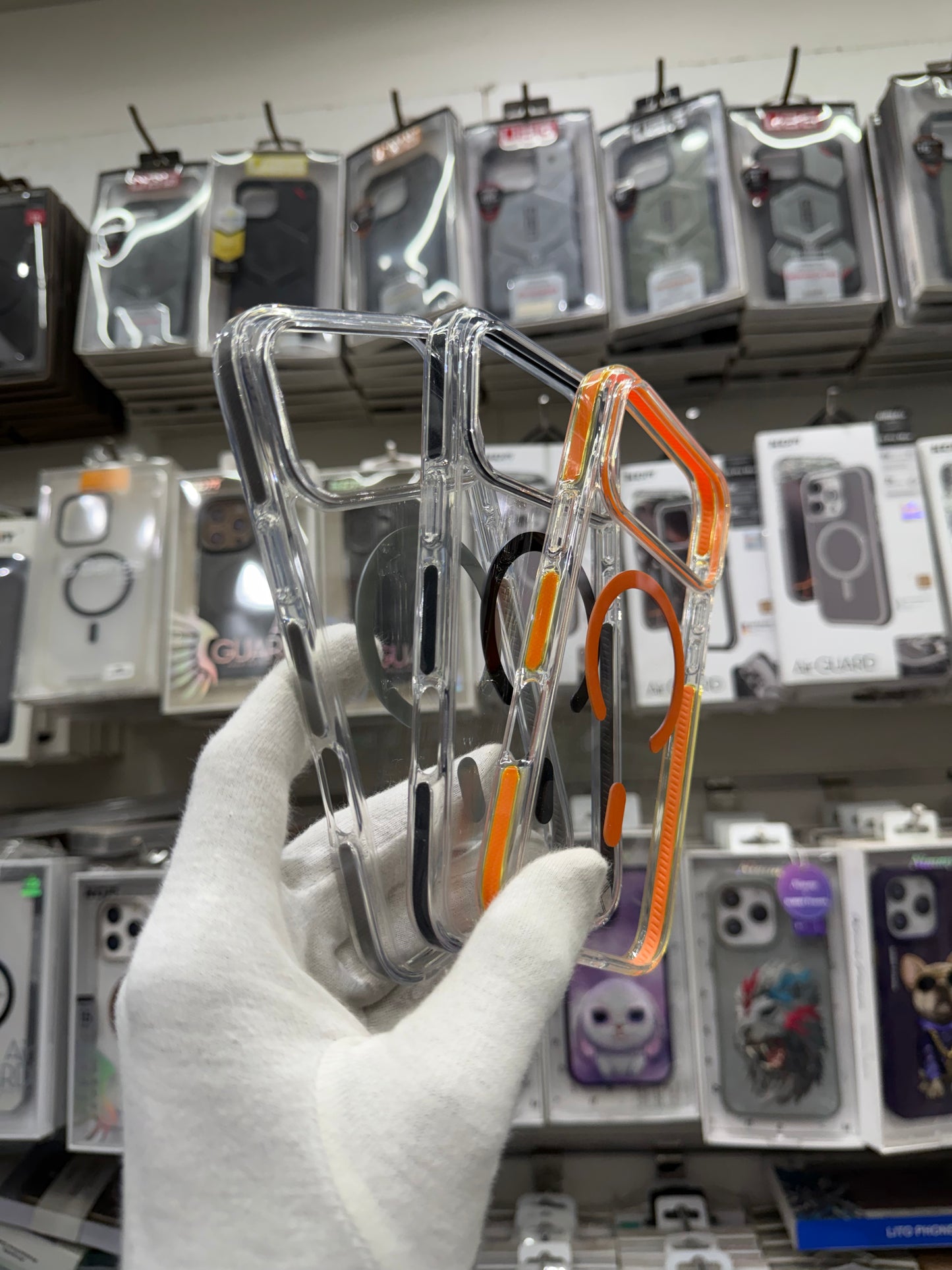 KDM Transparent ShockProof with Magsafe - iPhone 17 Pro Max