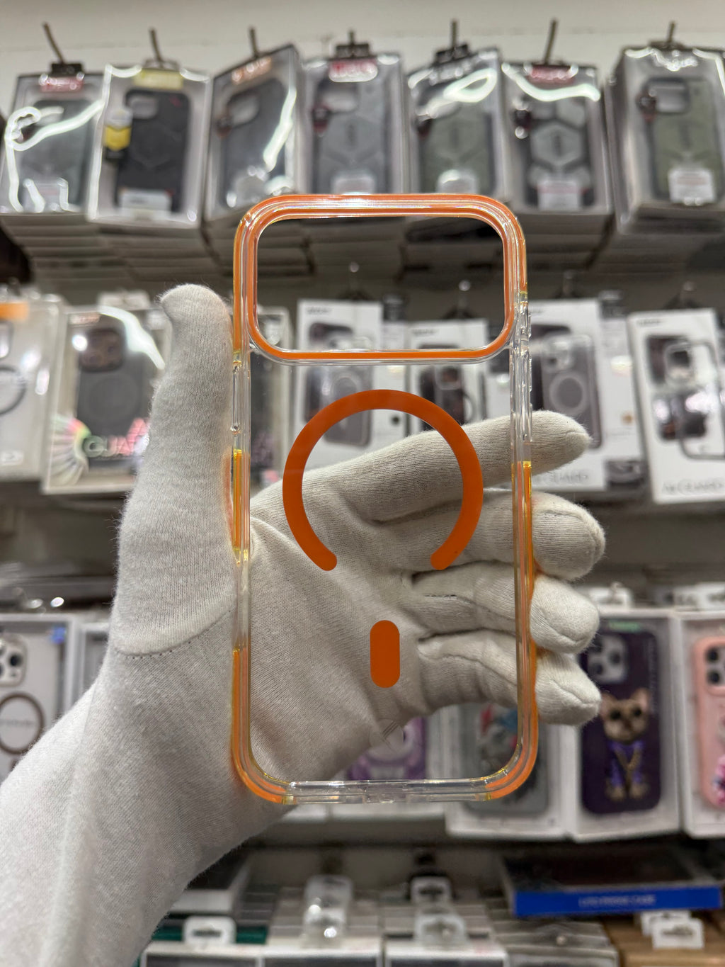 KDM Transparent ShockProof with Magsafe - iPhone 17 Pro Back Cover
