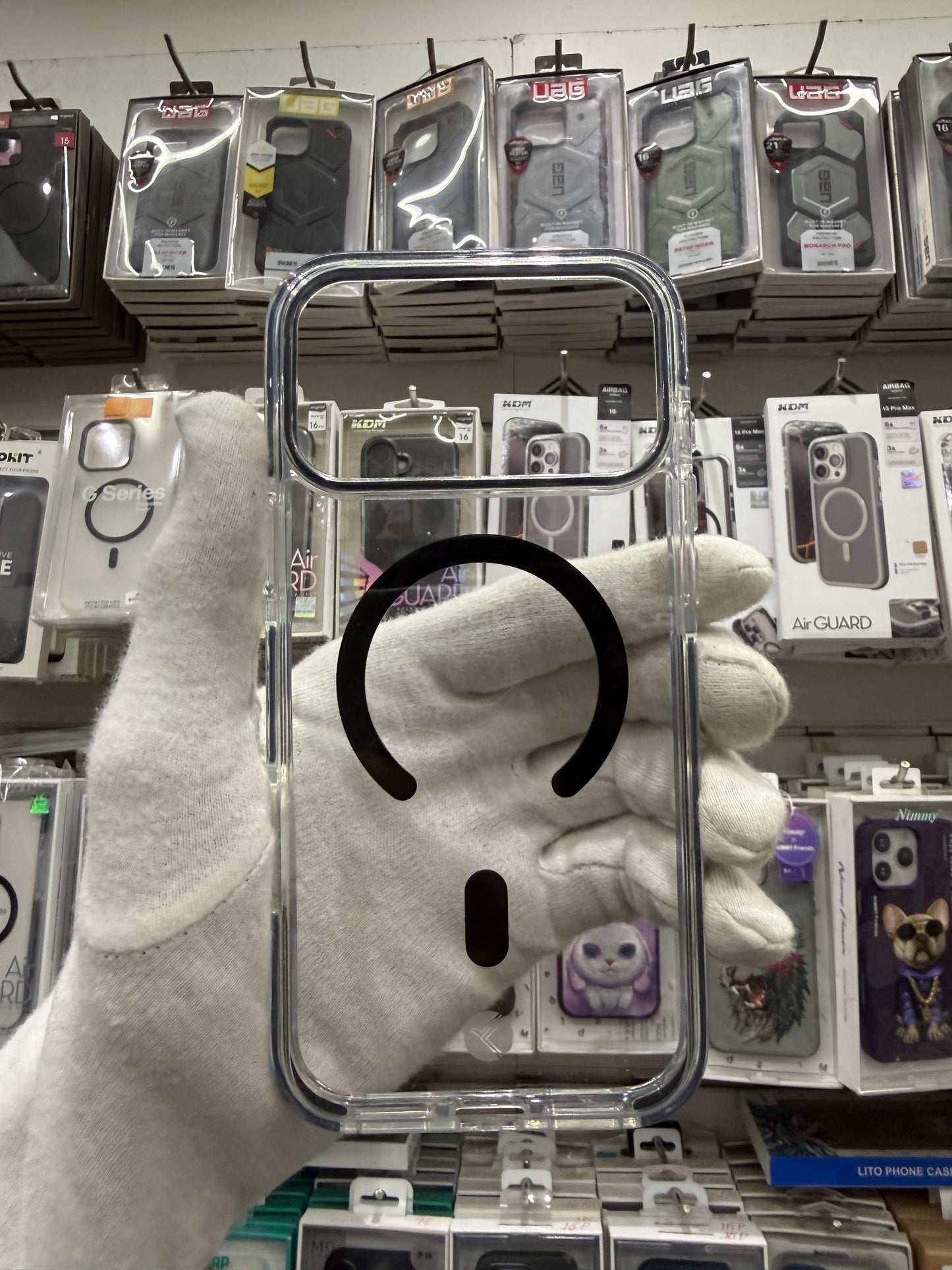 KDM Transparent ShockProof with Magsafe - iPhone 17 Pro Max