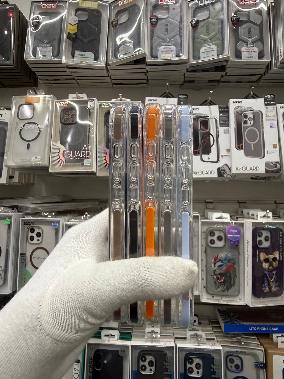 KDM Transparent ShockProof with Magsafe - iPhone 17 Back Cover